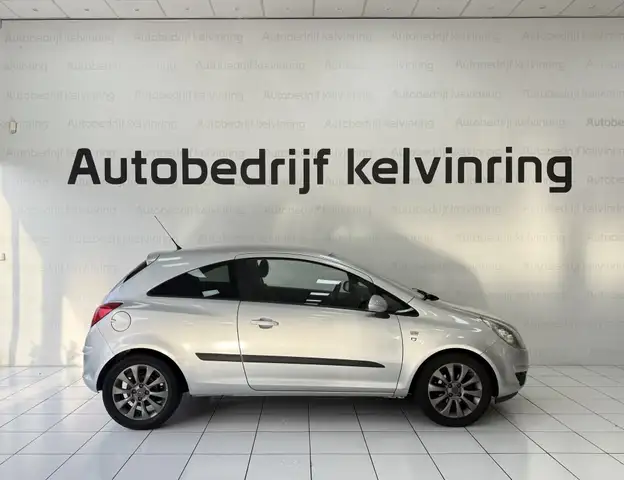 Opel Corsa view 5