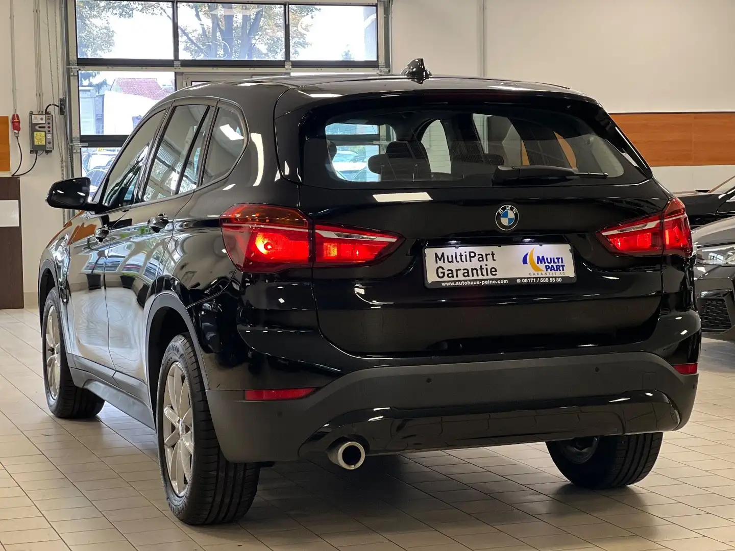 BMW X1 sDriv18i/Navi/Park&DrivAss/Temp/DAB/Advantage Noir - 2
