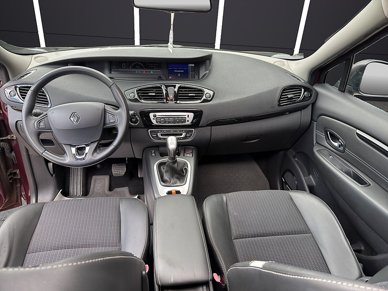 Renault Grand Scenic Grand Scénic dCi 110 EDC Bose Edition — photo 14