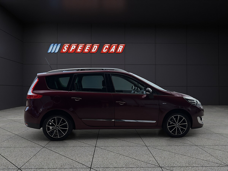 Renault Grand Scenic Grand Scénic dCi 110 EDC Bose Edition — photo 7