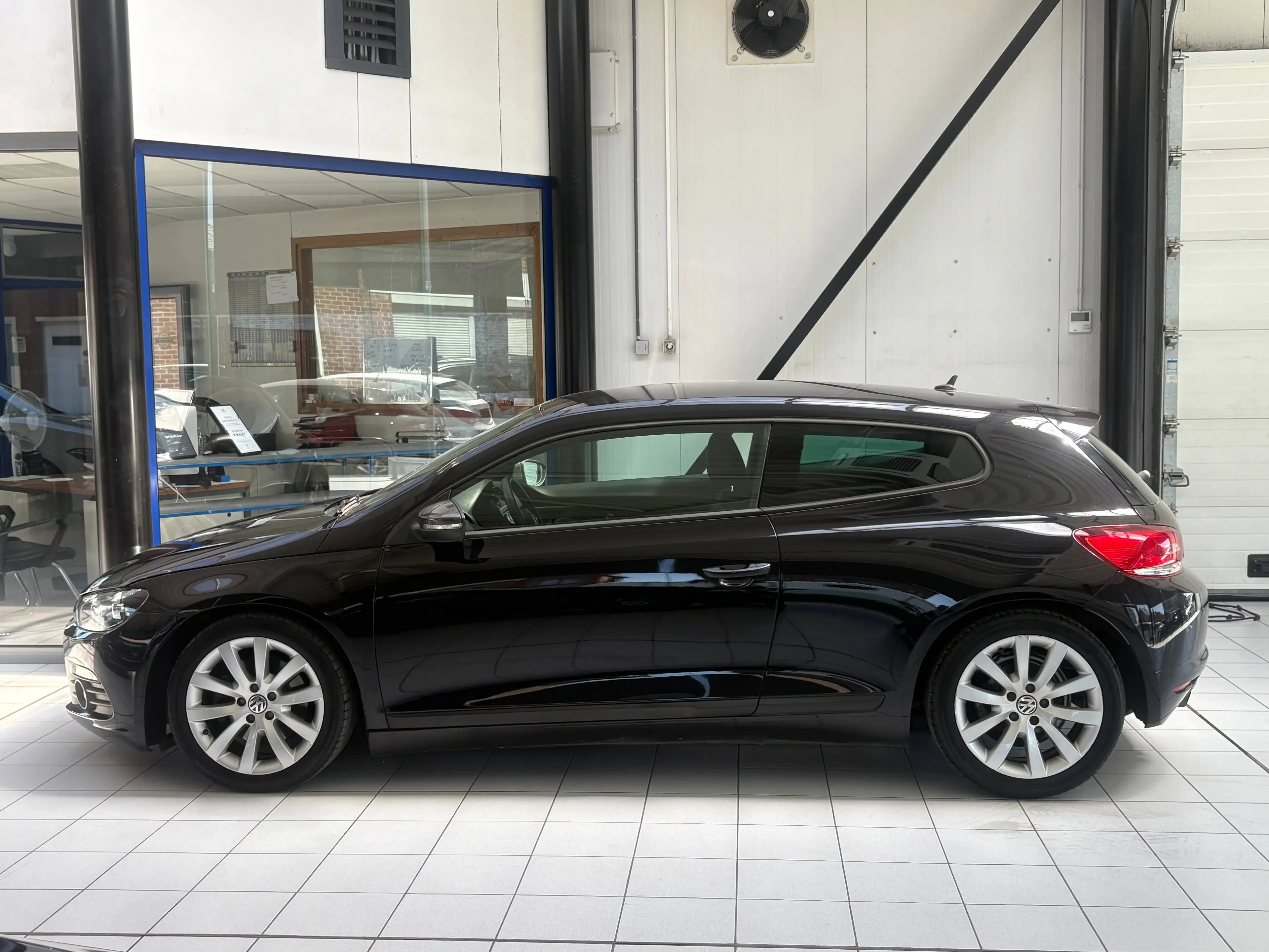 Volkswagen Scirocco Scirocco 1.4 TSI *XENON * CUIR * GPS * PDC * SPORT* — photo 2