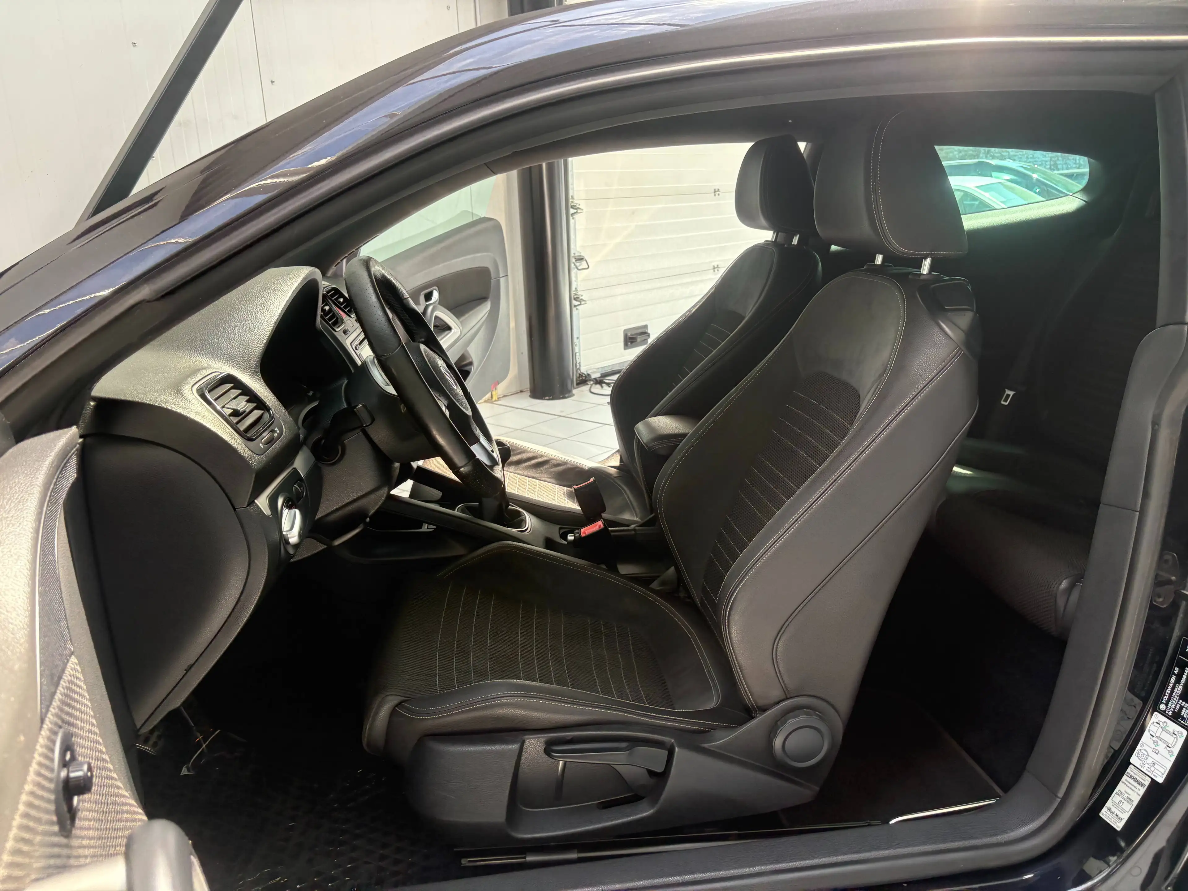 Volkswagen Scirocco Scirocco 1.4 TSI *XENON * CUIR * GPS * PDC * SPORT* — photo 14