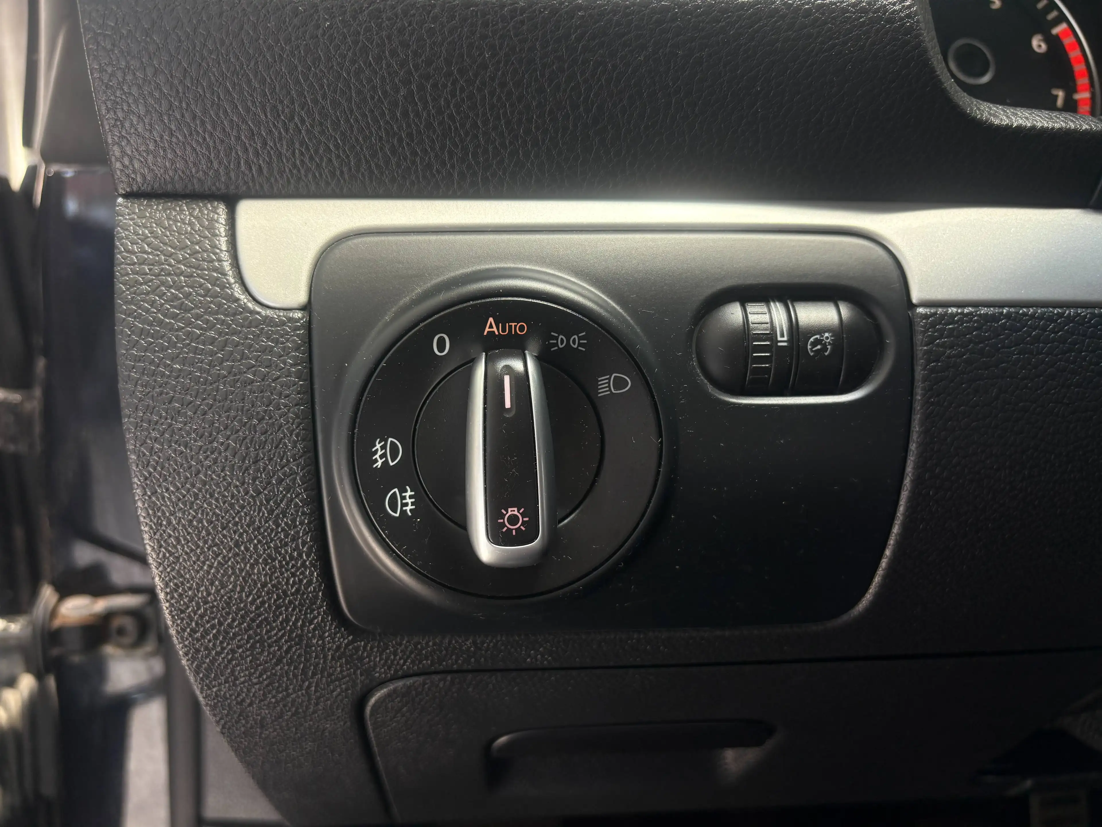 Volkswagen Scirocco Scirocco 1.4 TSI *XENON * CUIR * GPS * PDC * SPORT* — photo 15
