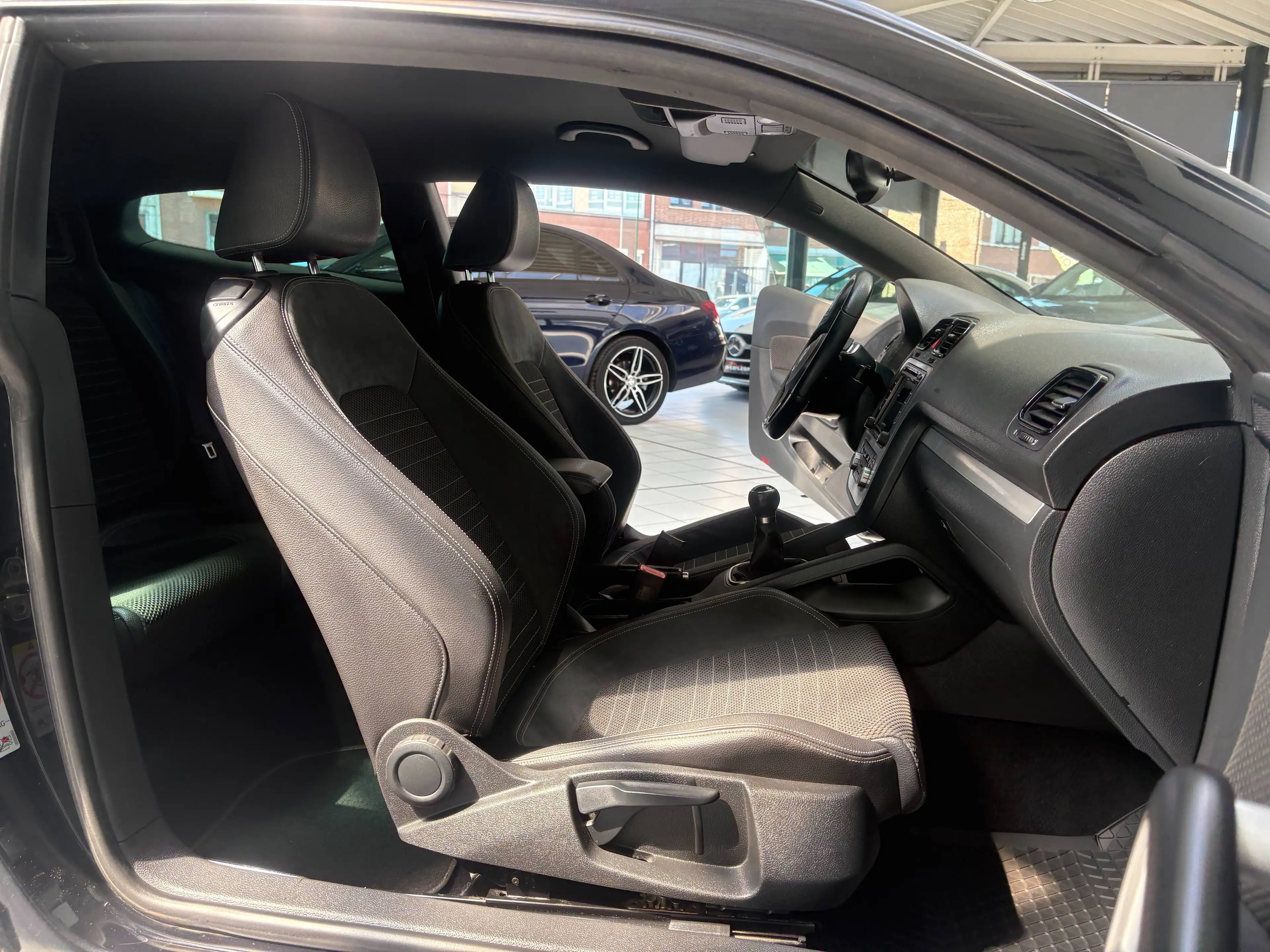 Volkswagen Scirocco Scirocco 1.4 TSI *XENON * CUIR * GPS * PDC * SPORT* — photo 12