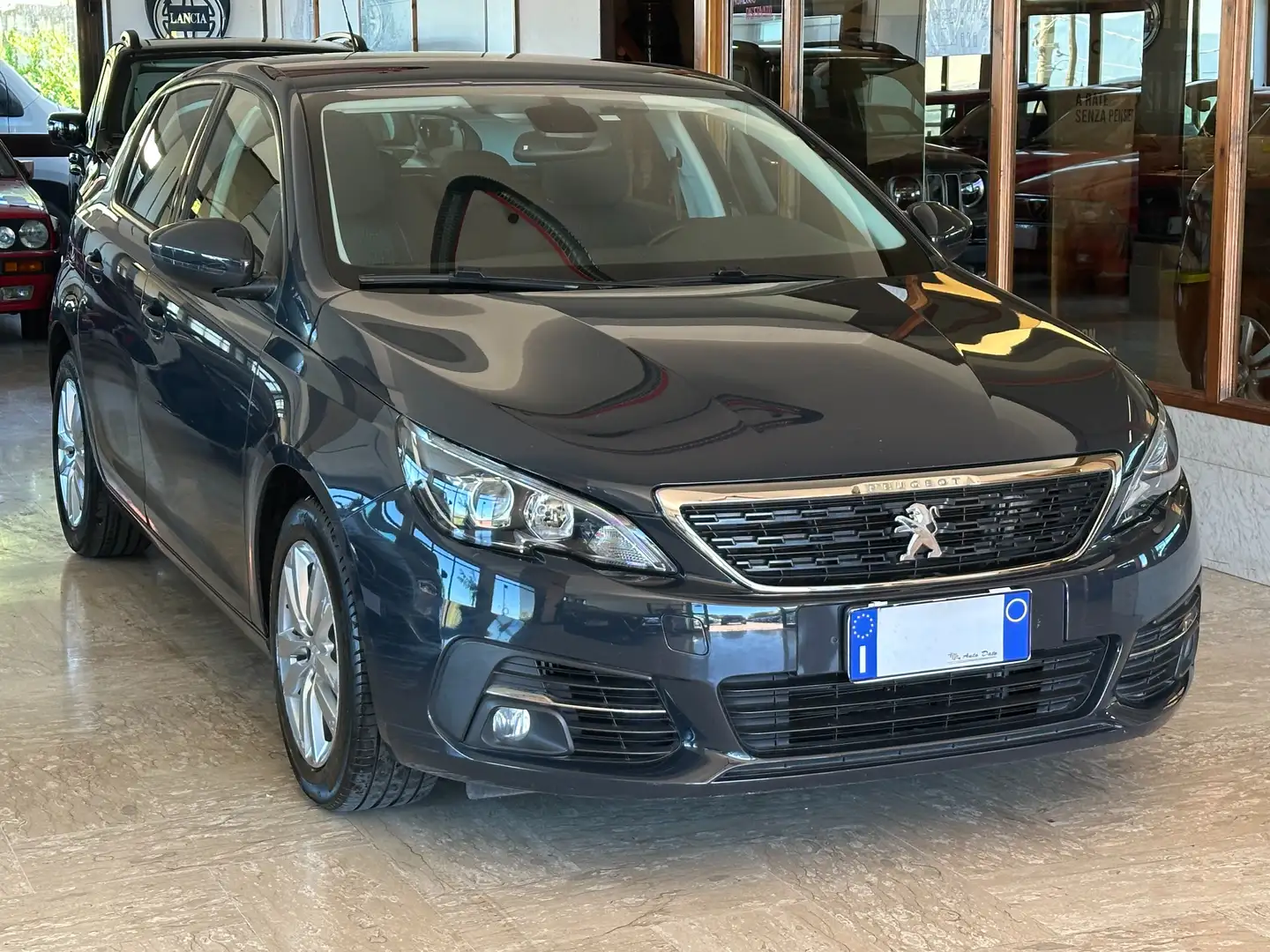 Peugeot 308 1.5 BlueHDI 130 cv. 5 porte ACTIVE Grigio - 2