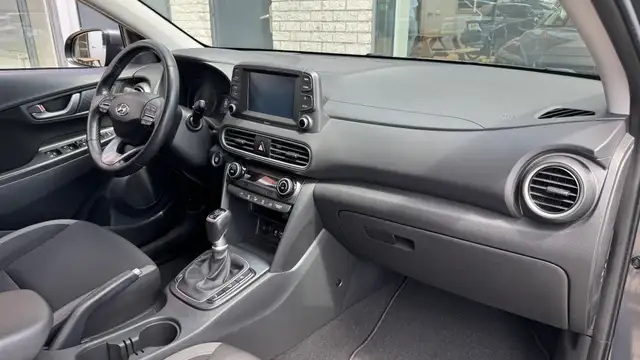 Hyundai Kona view 12