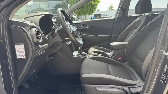 Hyundai Kona view 8