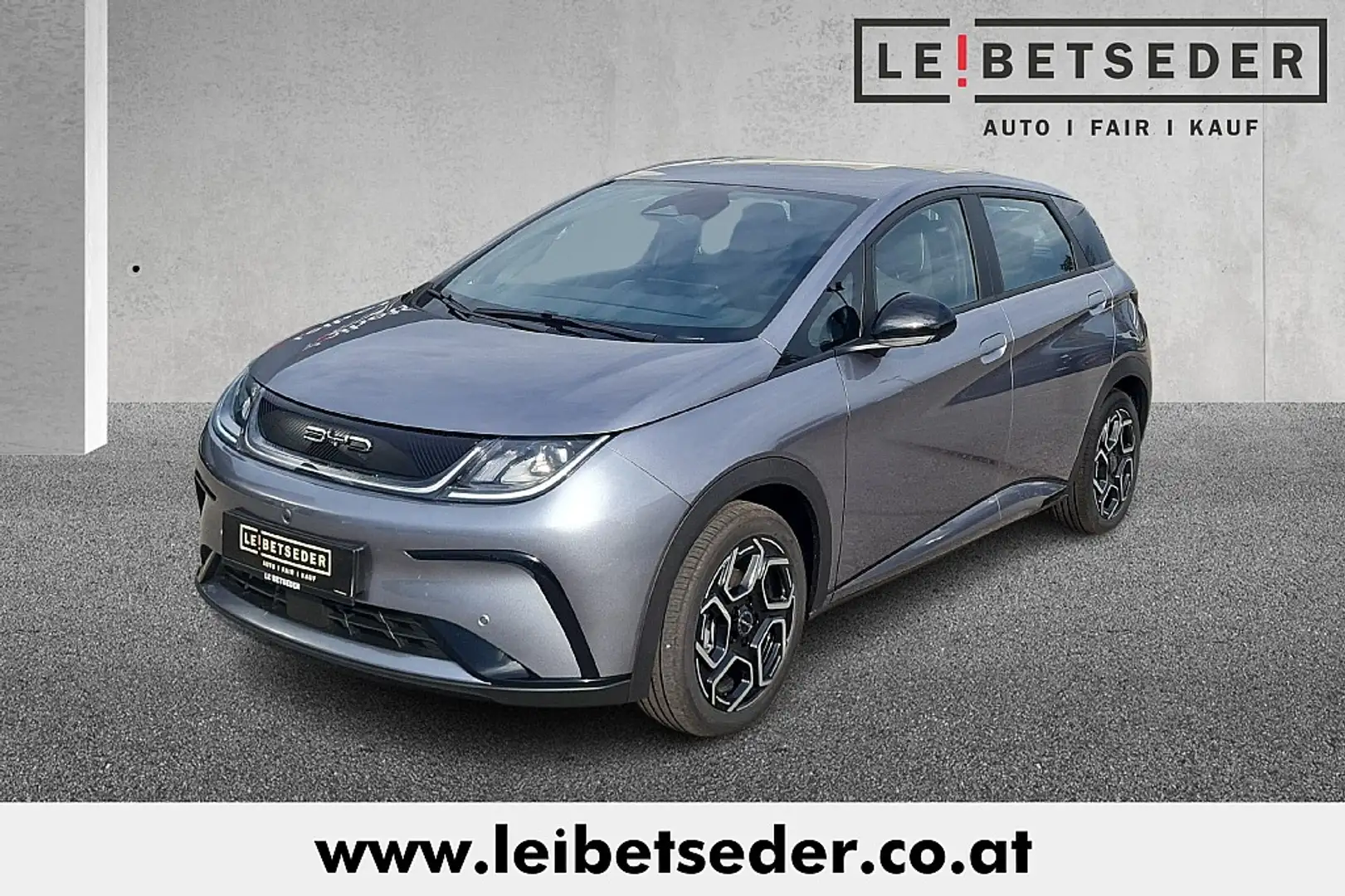 BYD Dolphin 60,4 kWh Comfort Österreich Paket Grigio - 1
