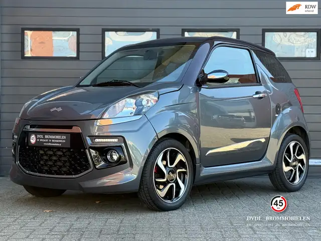 Ligier JS 50 Club DCI Brommobiel 45km auto 2015 32dkm ZGAN!