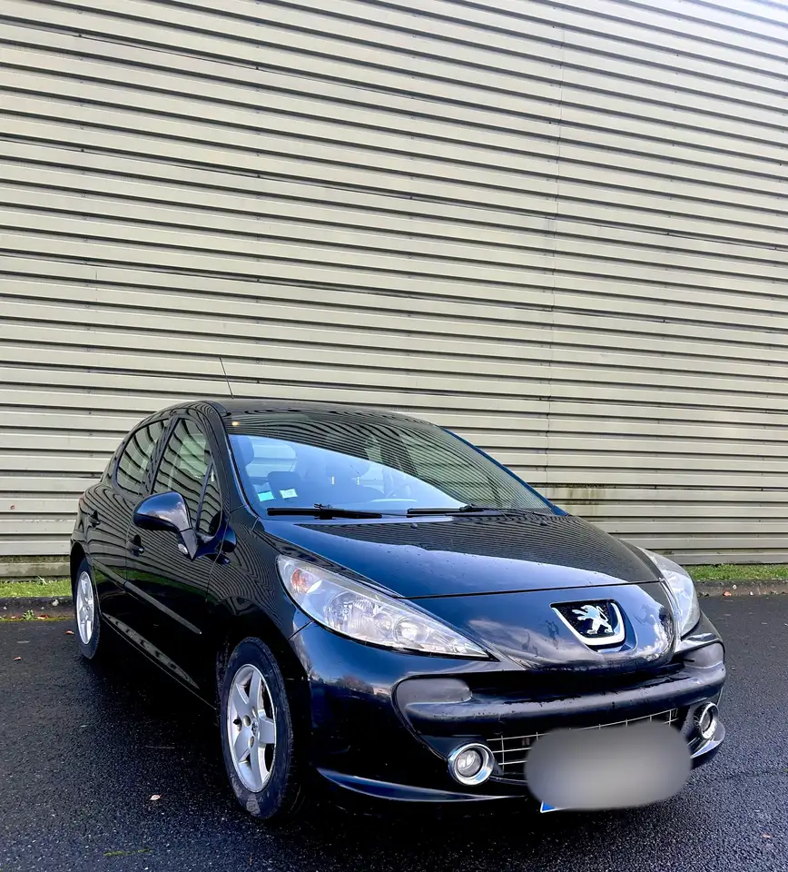 Peugeot 207 1.4e 75ch Urban