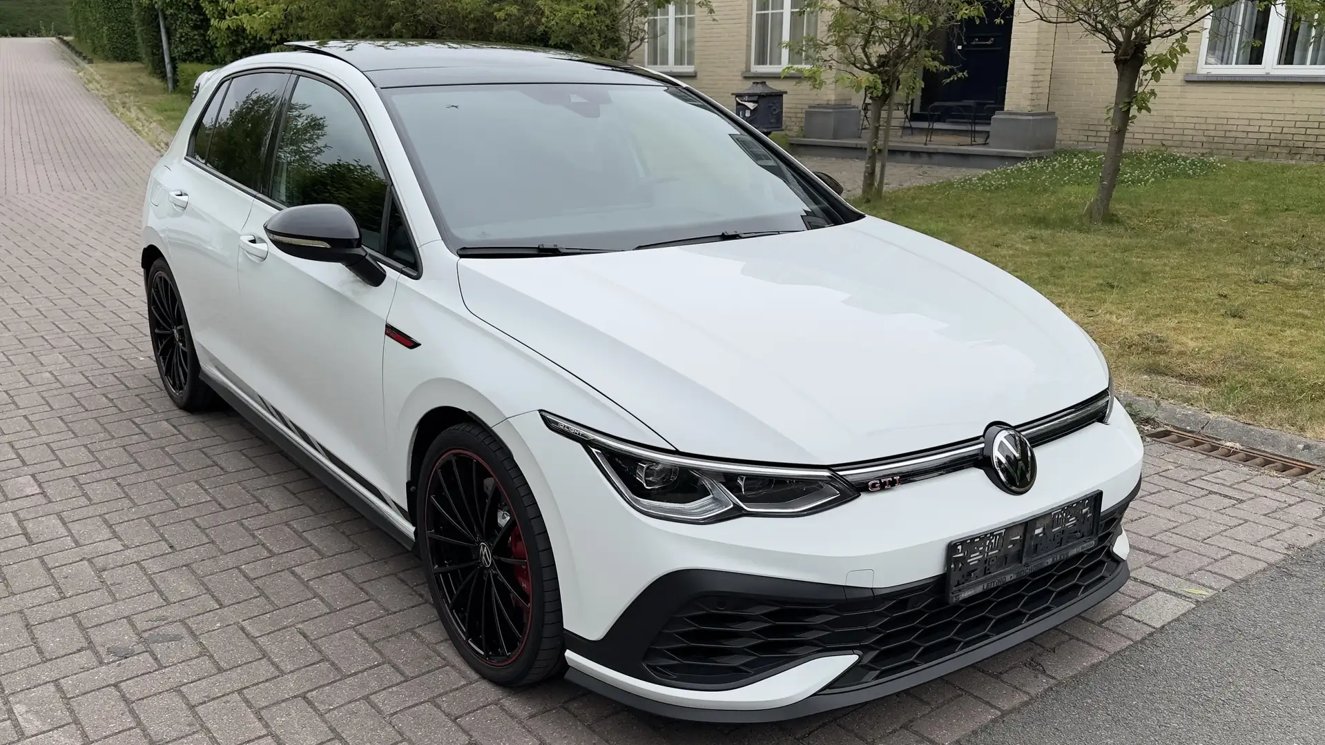 Volkswagen Golf Volkswagen Golf 8 GTI Clubsport AKRAPOVIC Blanc - 2