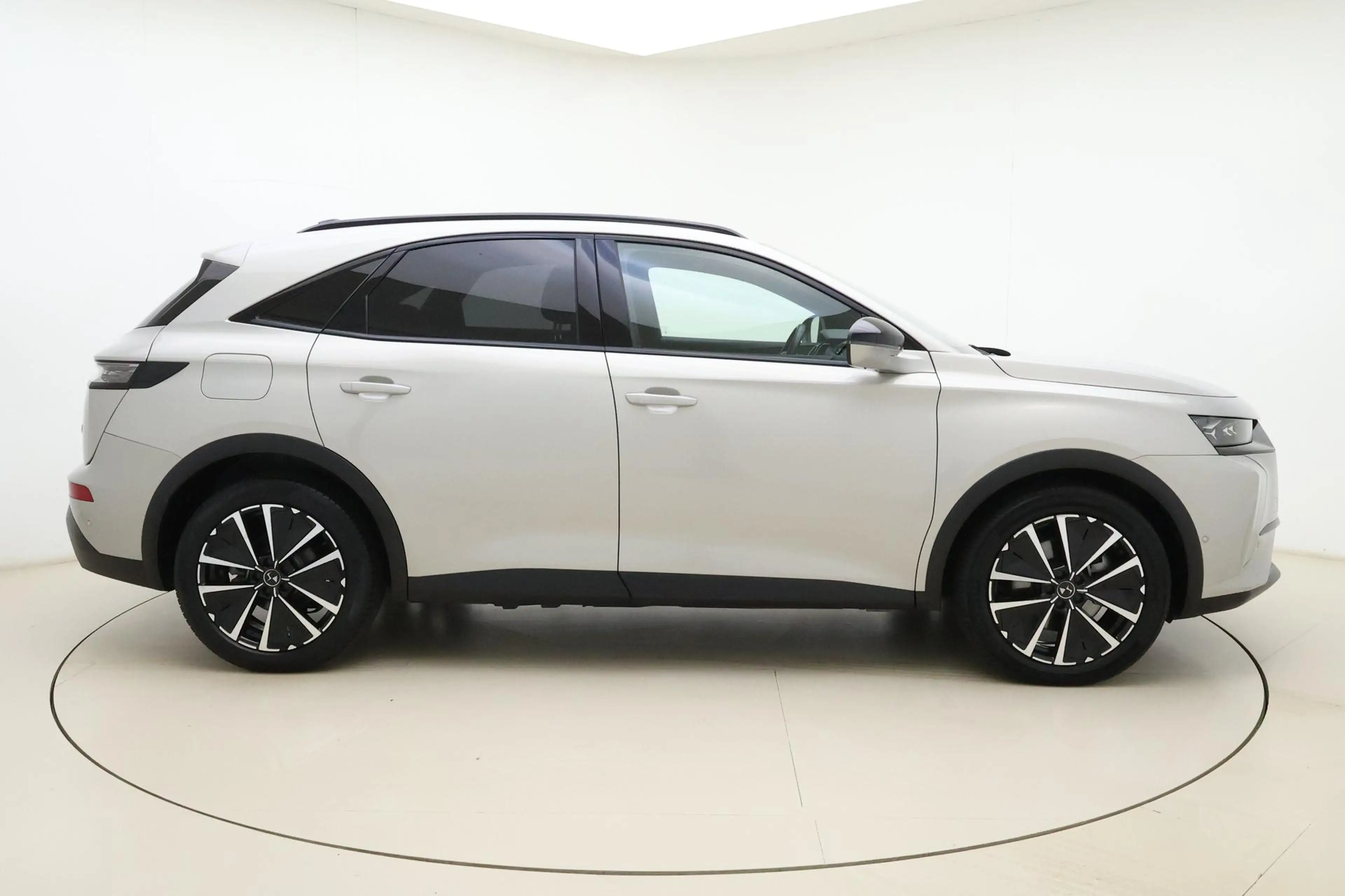 DS Automobiles DS 7 1.6 PHEV 300 4x4 Etoile | Navigatie | Panoramadak — photo 9