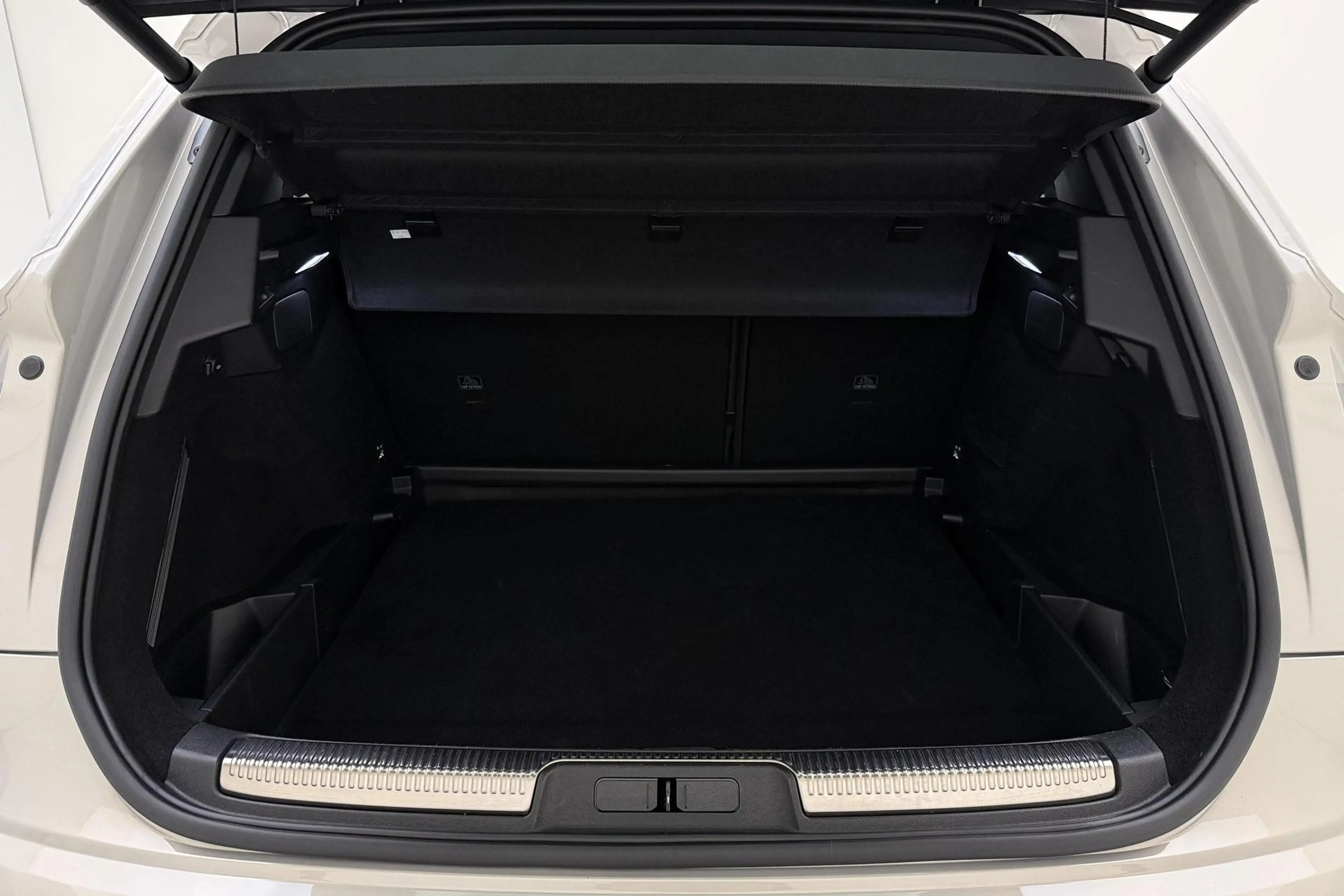 DS Automobiles DS 7 1.6 PHEV 300 4x4 Etoile | Navigatie | Panoramadak — photo 10