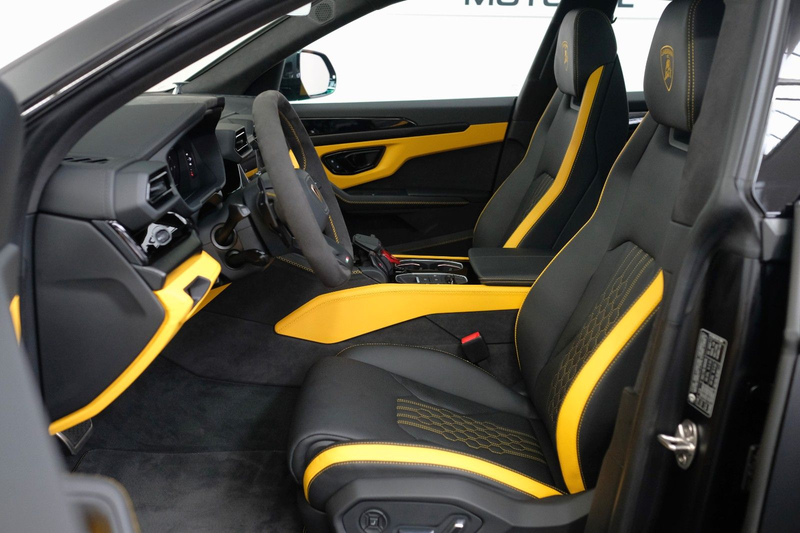 Lamborghini Urus SE/AD PERSONAM MATT/B&O/PANO/STYLE/23`ZOLL — photo 11