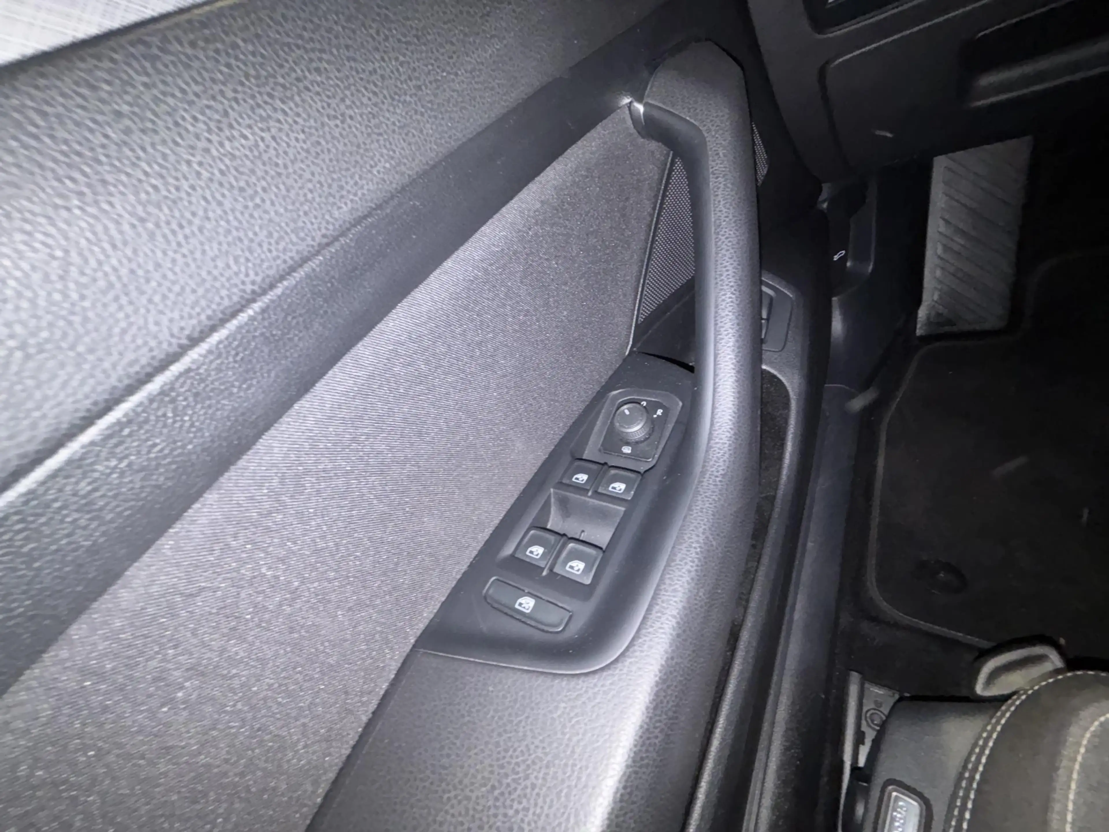 Volkswagen Passat Variant 1.5 TSI Business | Adaptieve cruise control | Acht — photo 18