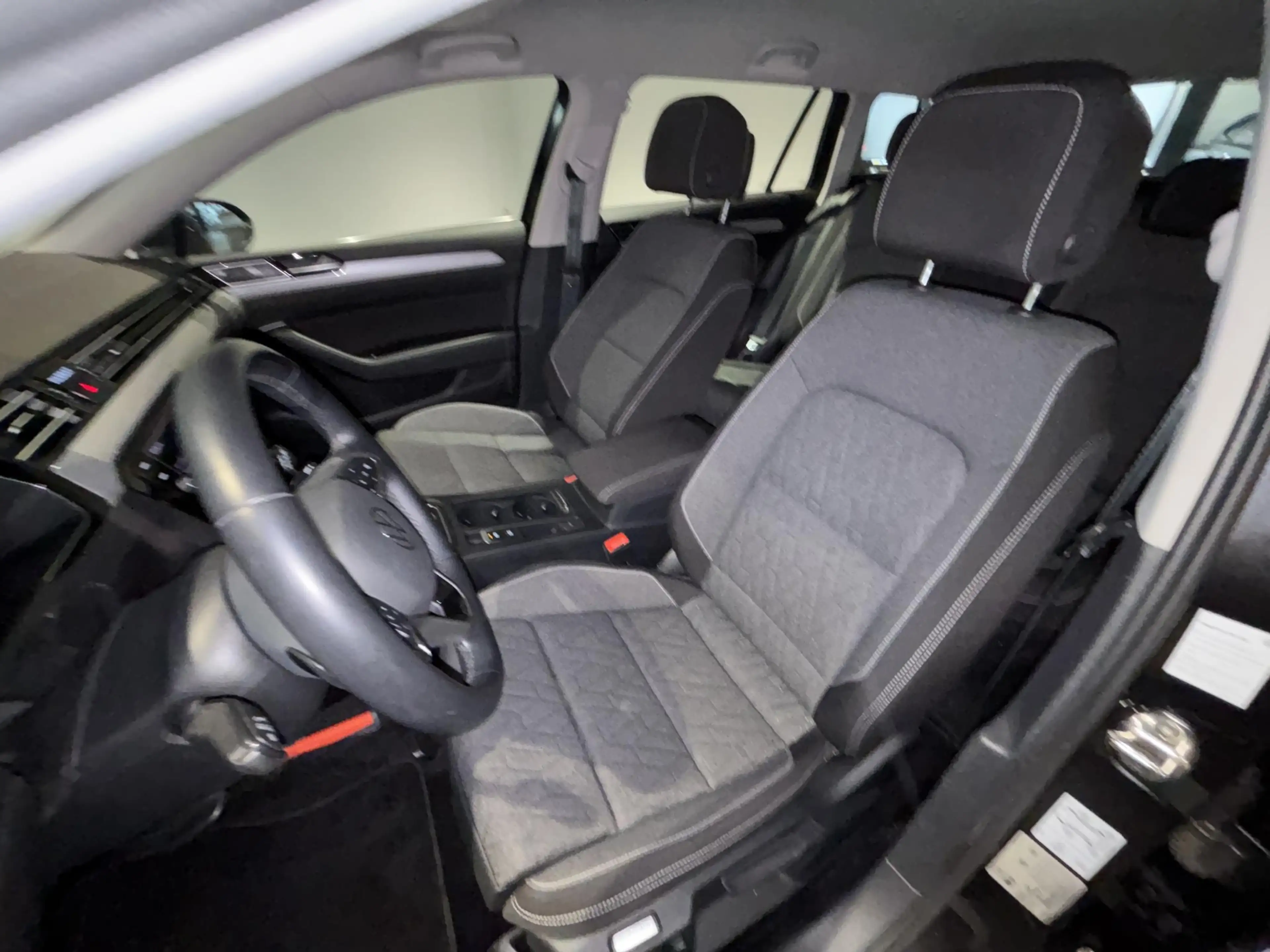 Volkswagen Passat Variant 1.5 TSI Business | Adaptieve cruise control | Acht — photo 26