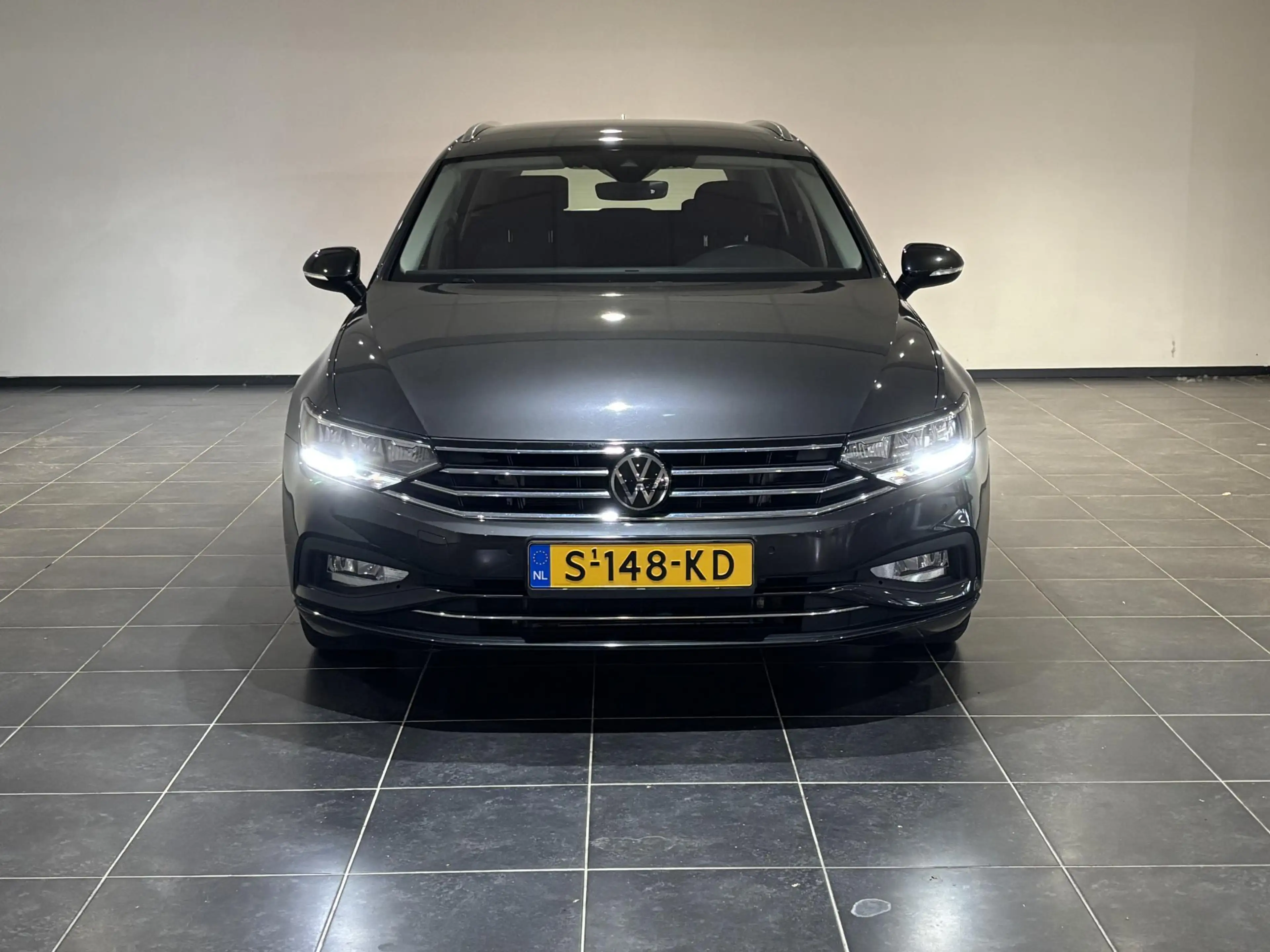Volkswagen Passat Variant 1.5 TSI Business | Adaptieve cruise control | Acht — photo 16