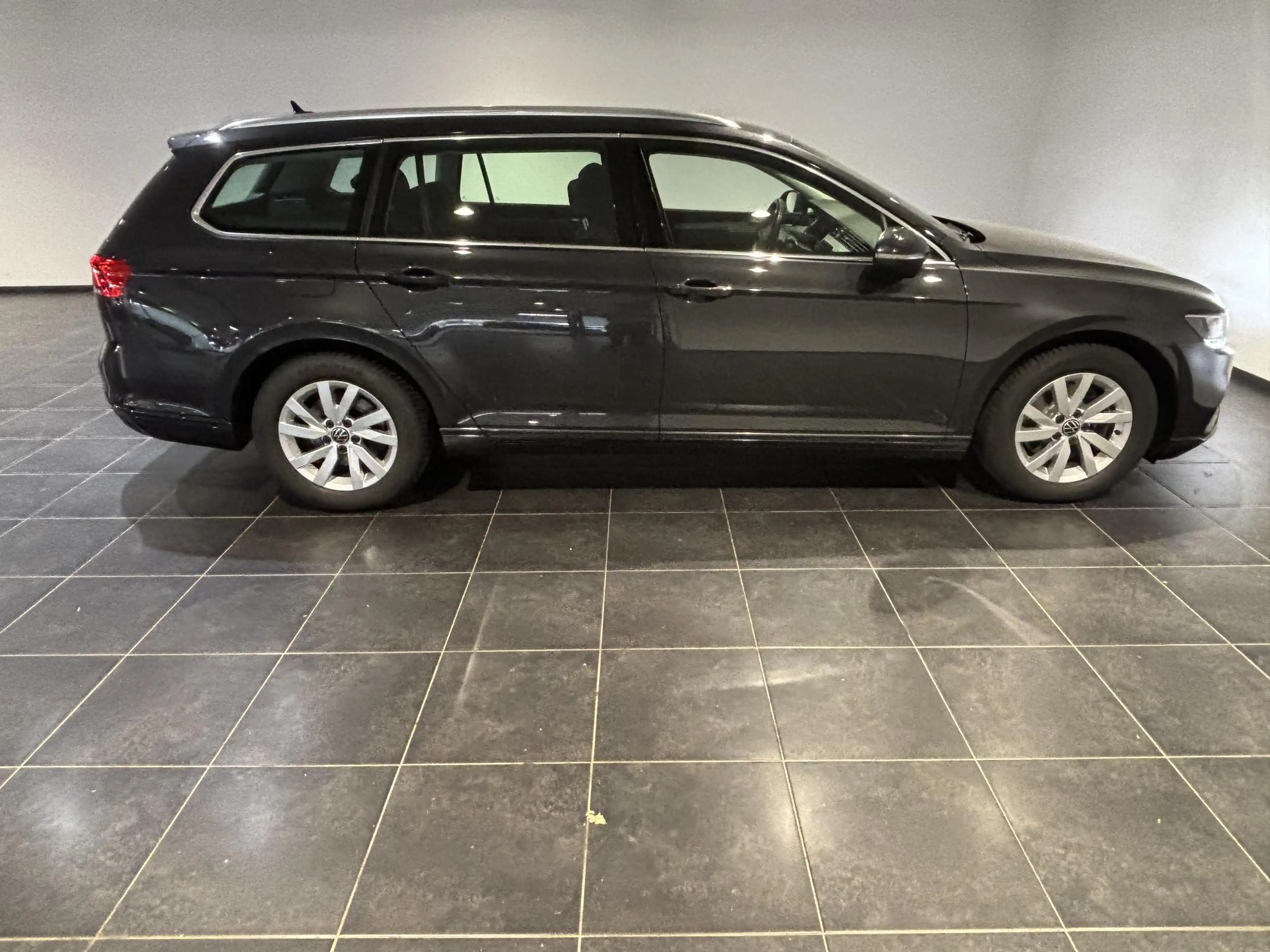 Volkswagen Passat Variant 1.5 TSI Business | Adaptieve cruise control | Acht — photo 15