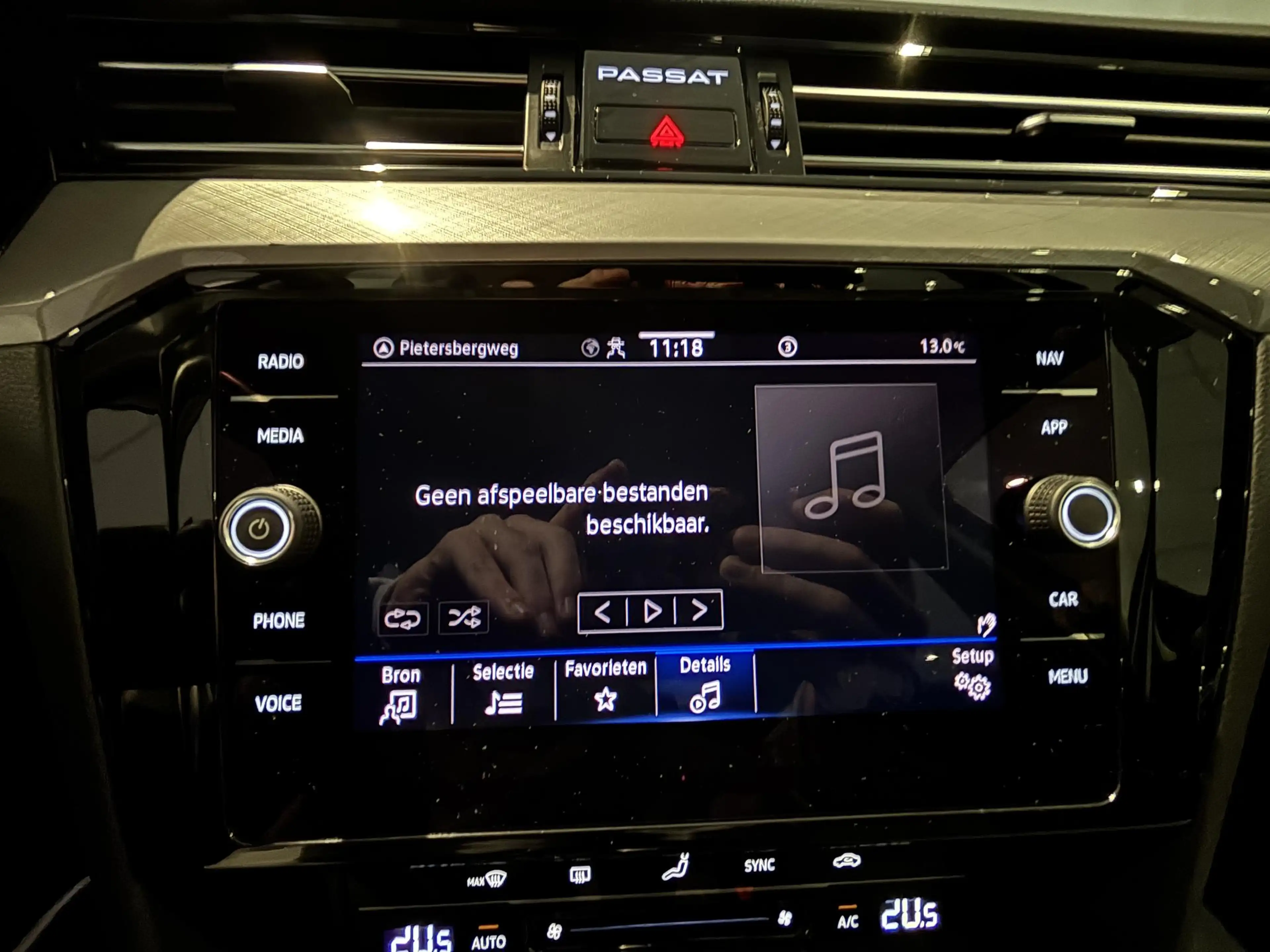 Volkswagen Passat Variant 1.5 TSI Business | Adaptieve cruise control | Acht — photo 29