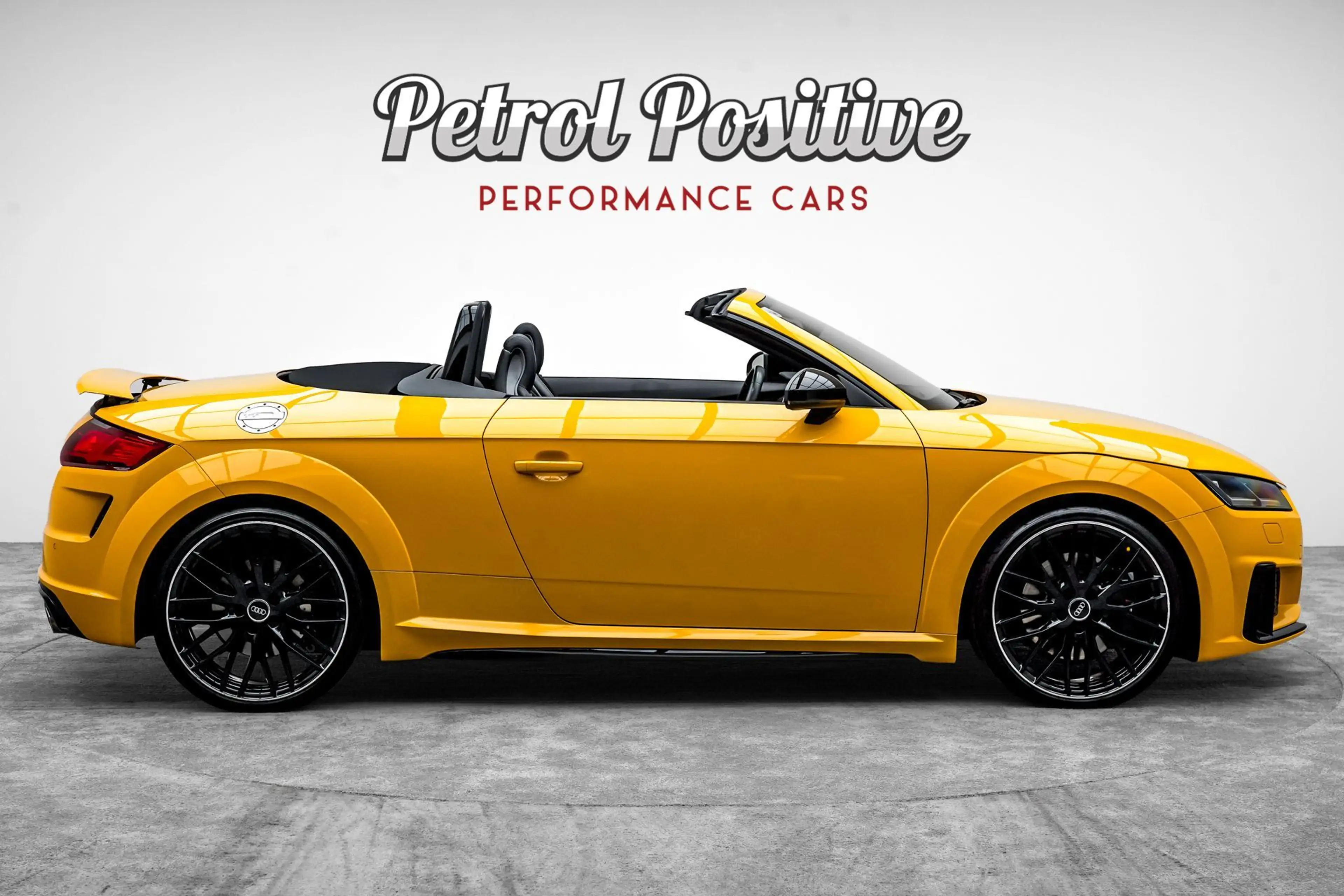 Audi TTS Roadster TFSI quattro S-tronic — photo 14