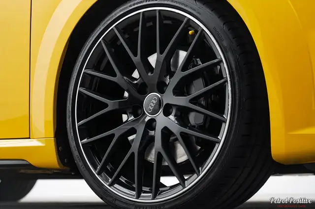 Audi TTS view 12