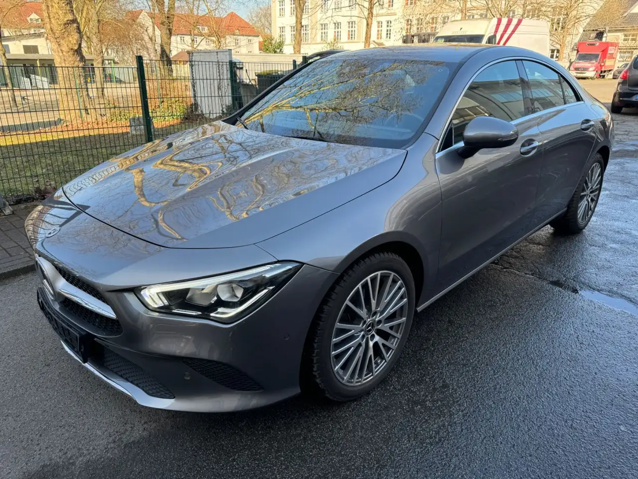 Mercedes-Benz CLA 180