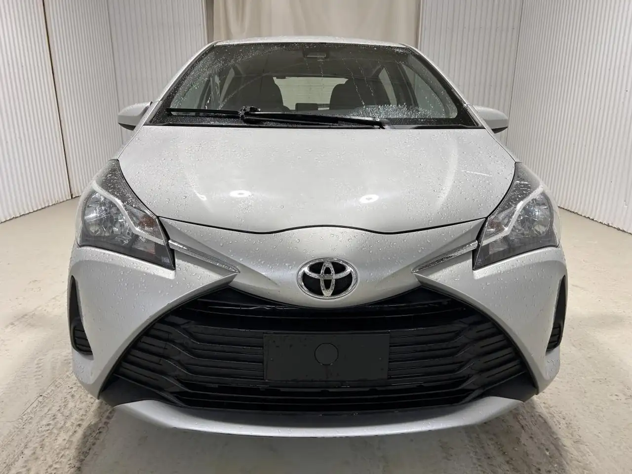 Toyota Yaris снимка Toyota Yaris