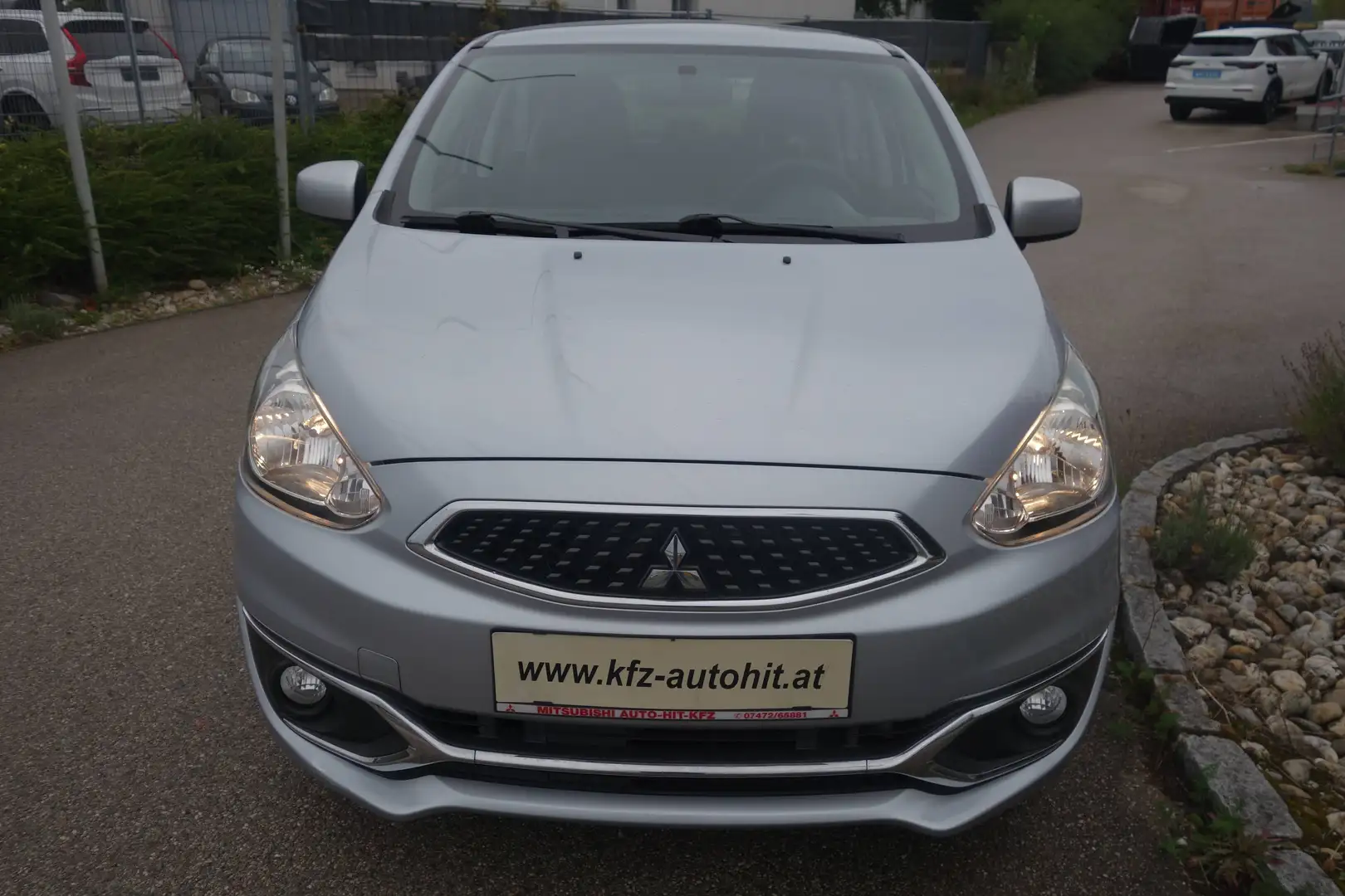 Mitsubishi Space Star 1,0 MIVEC Inform***Service+Pickerl neu*** Silber - 2
