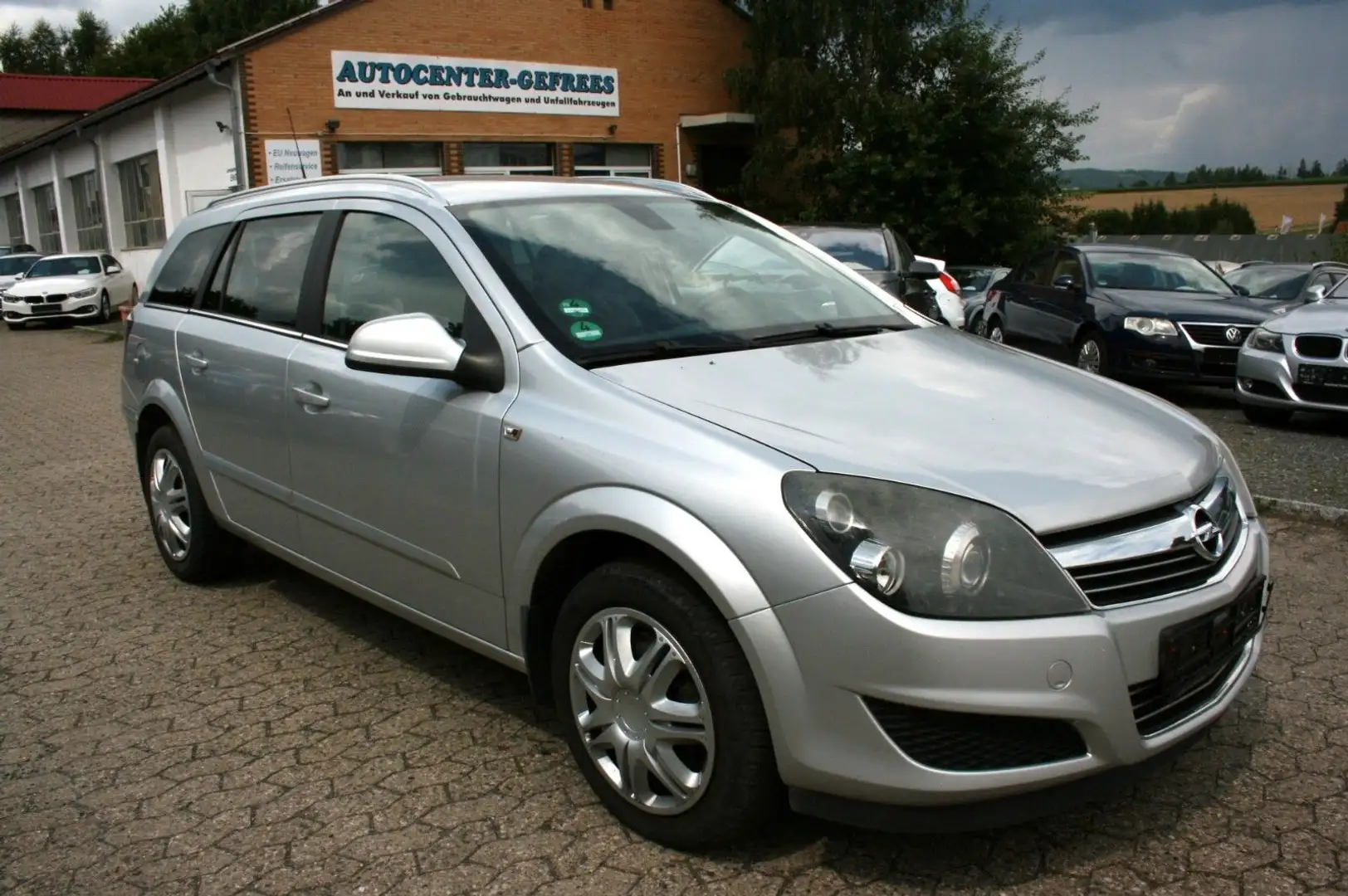 Opel Astra H Caravan Innovation "110 Jahre" Zilver - 1