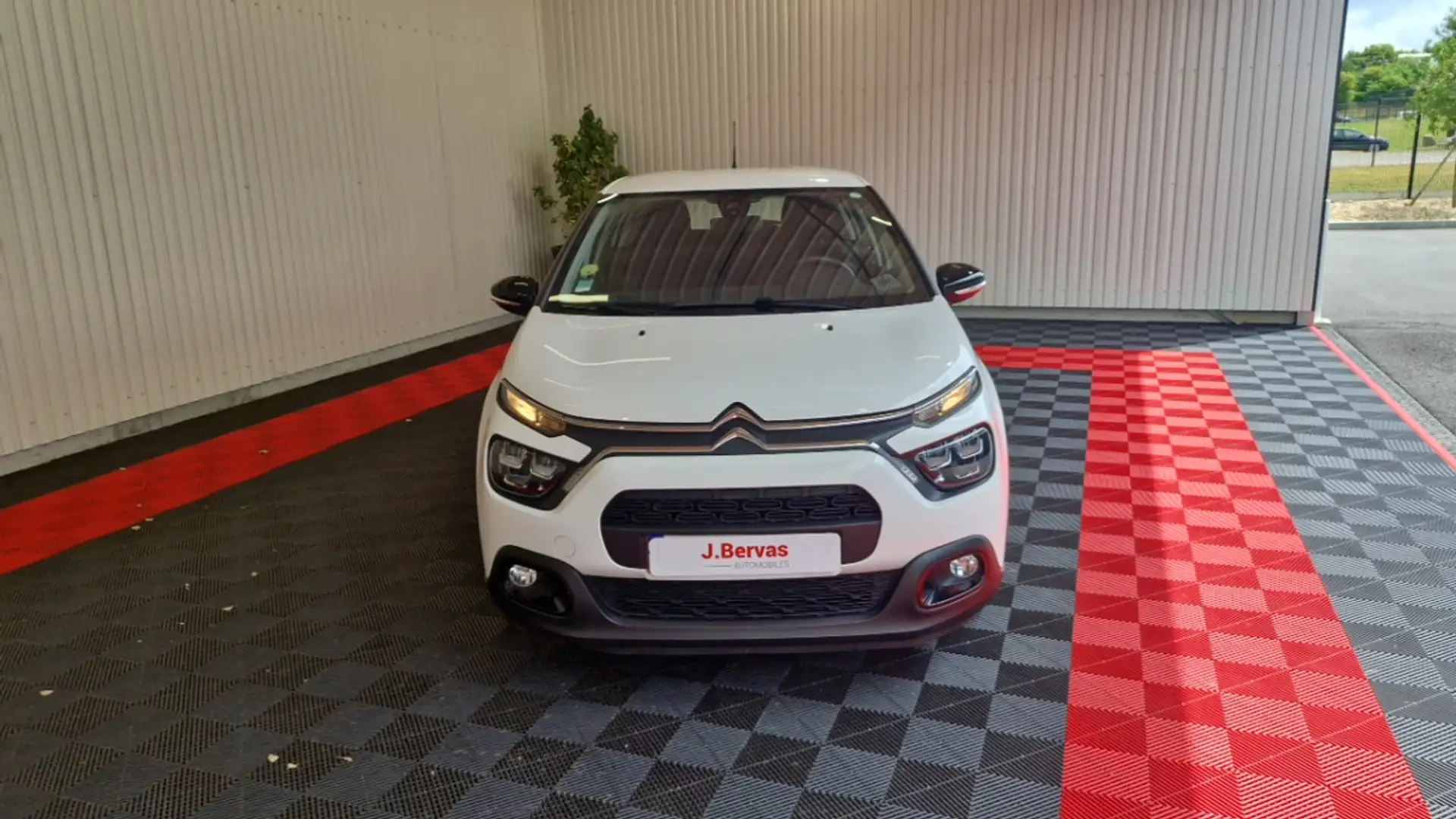 Citroen C3 SOCIETE BLUEHDI 100 SS FEEL NAV Blanc - 2