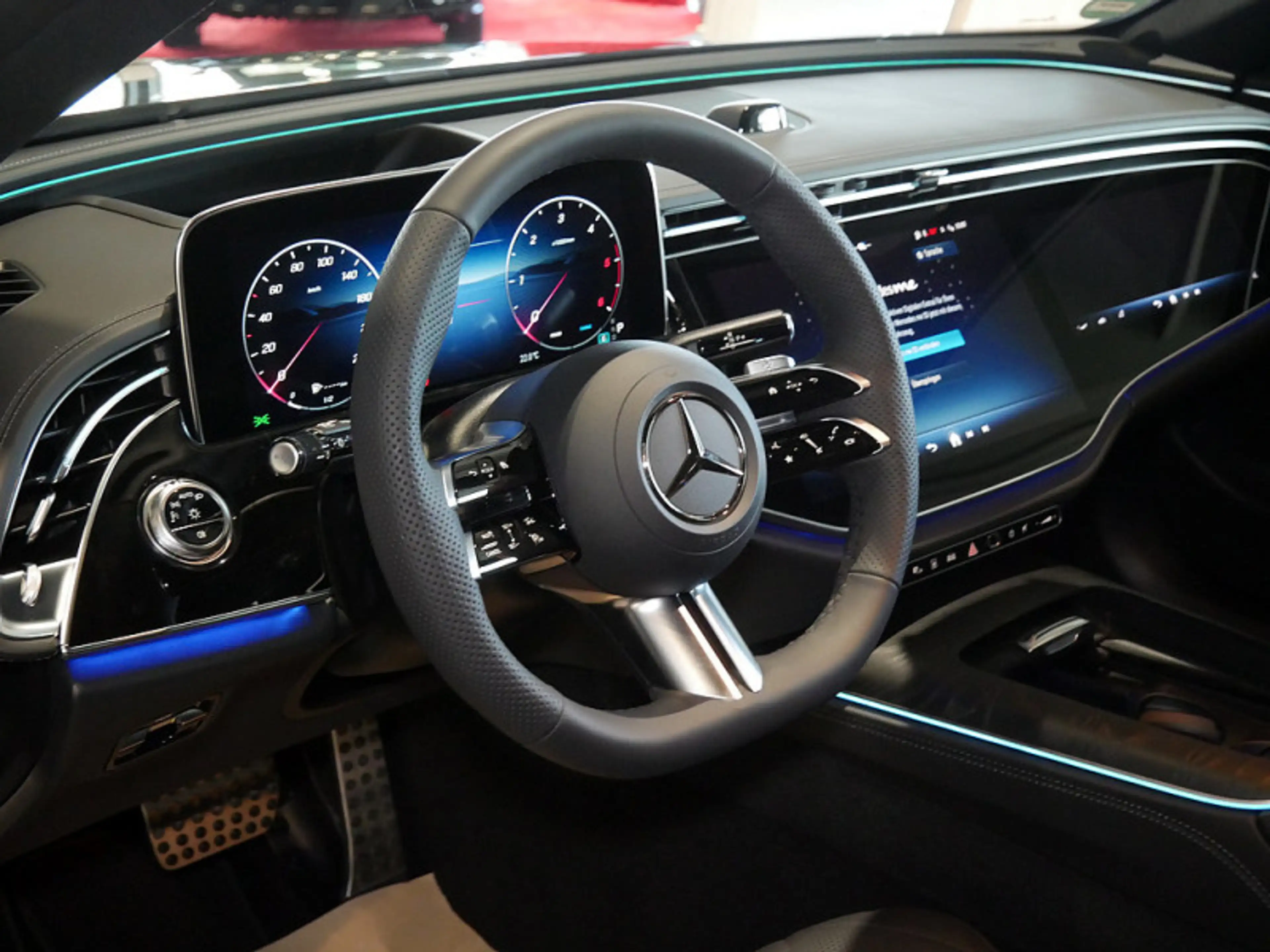 Mercedes-Benz E 450 d 4MATIC T-Modell AMG BURM NIGHT PREMIUM — photo 13