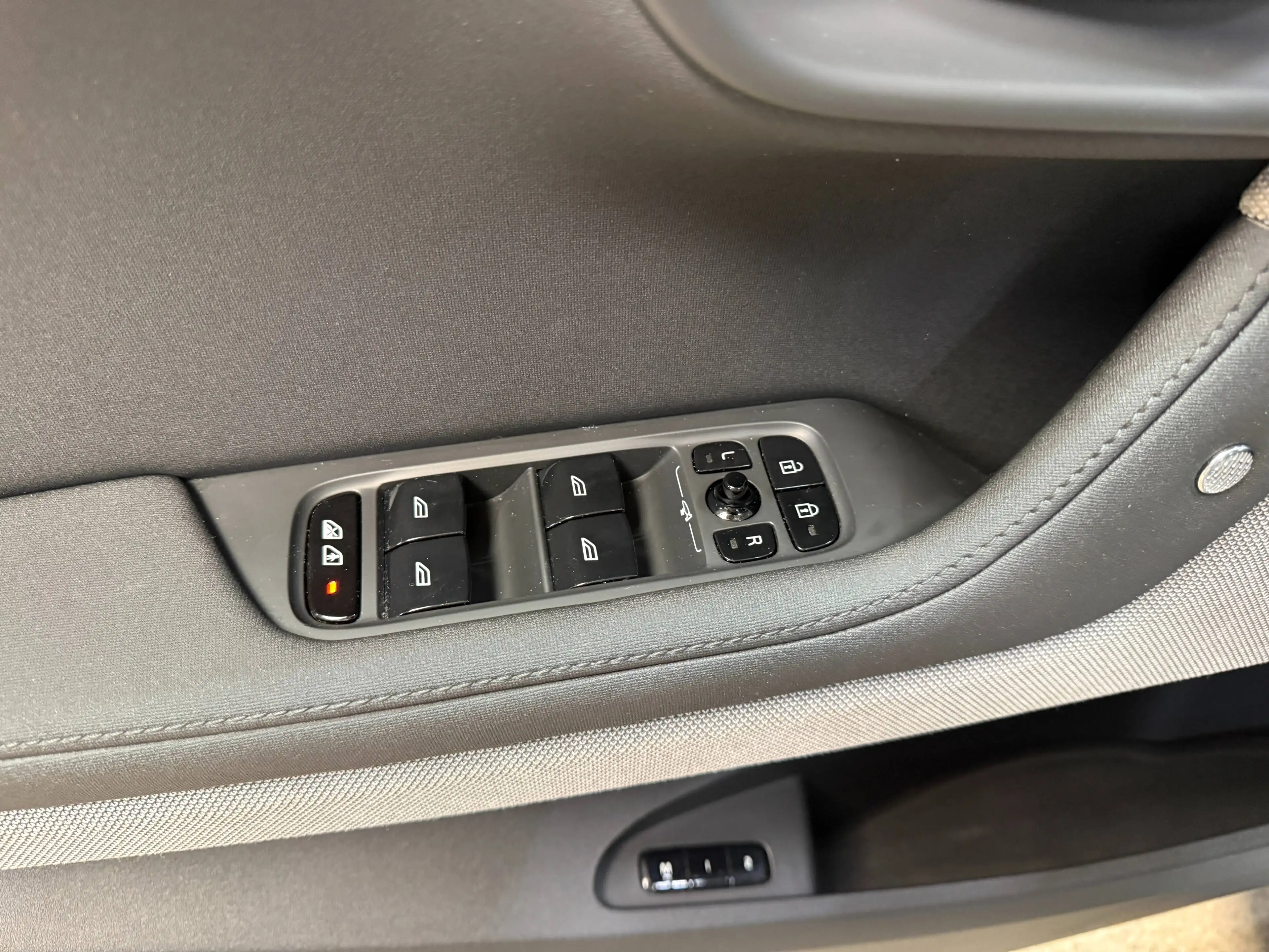 Polestar 2 Polestar 2 78 kWh Dual Motor MY22 (300kW) AWD — photo 15