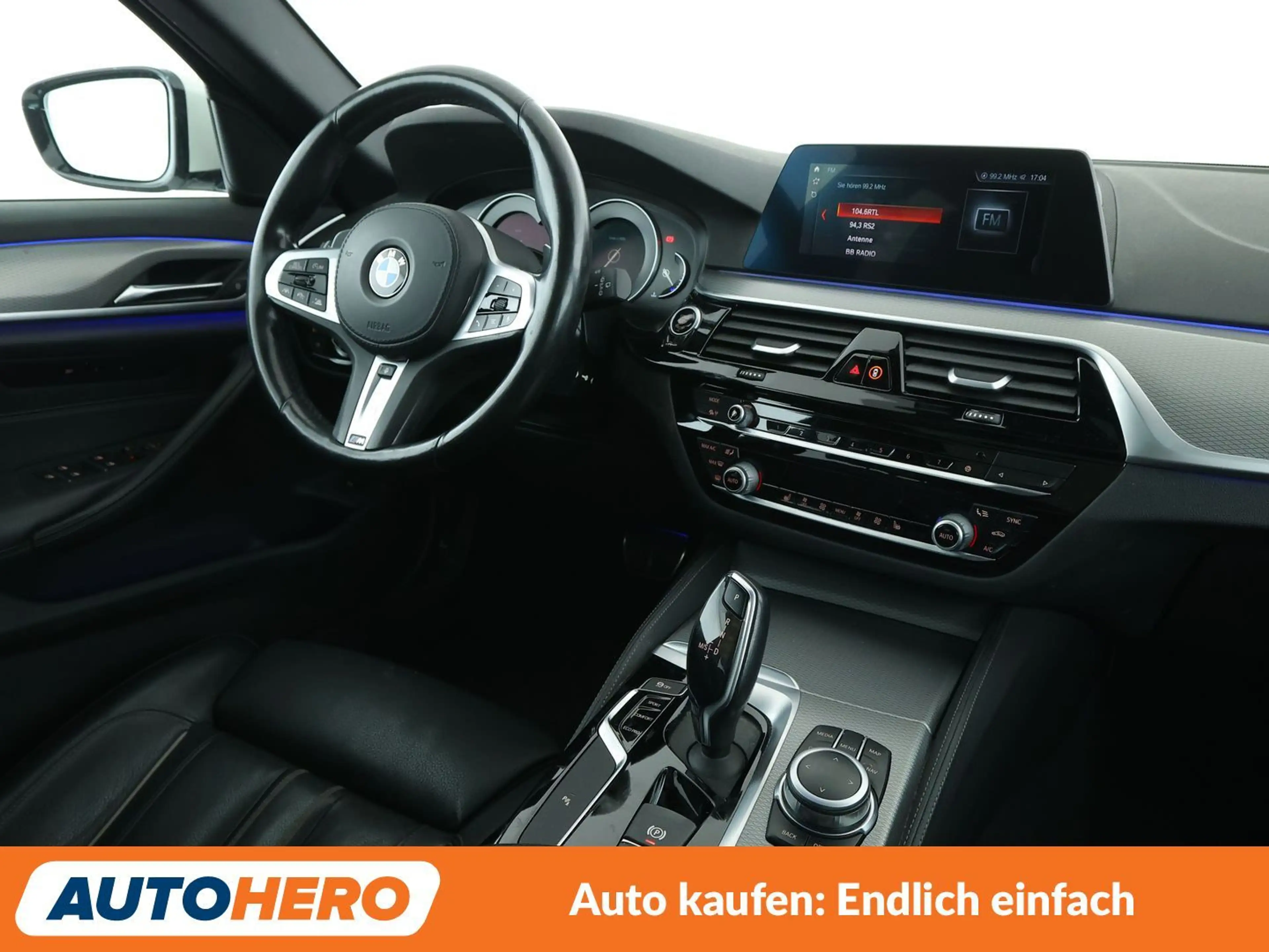 BMW 520 520d M Sport Aut.*NAVI*HEAD-UP*LED*ACC*CAM*PDC*SHZ — photo 13