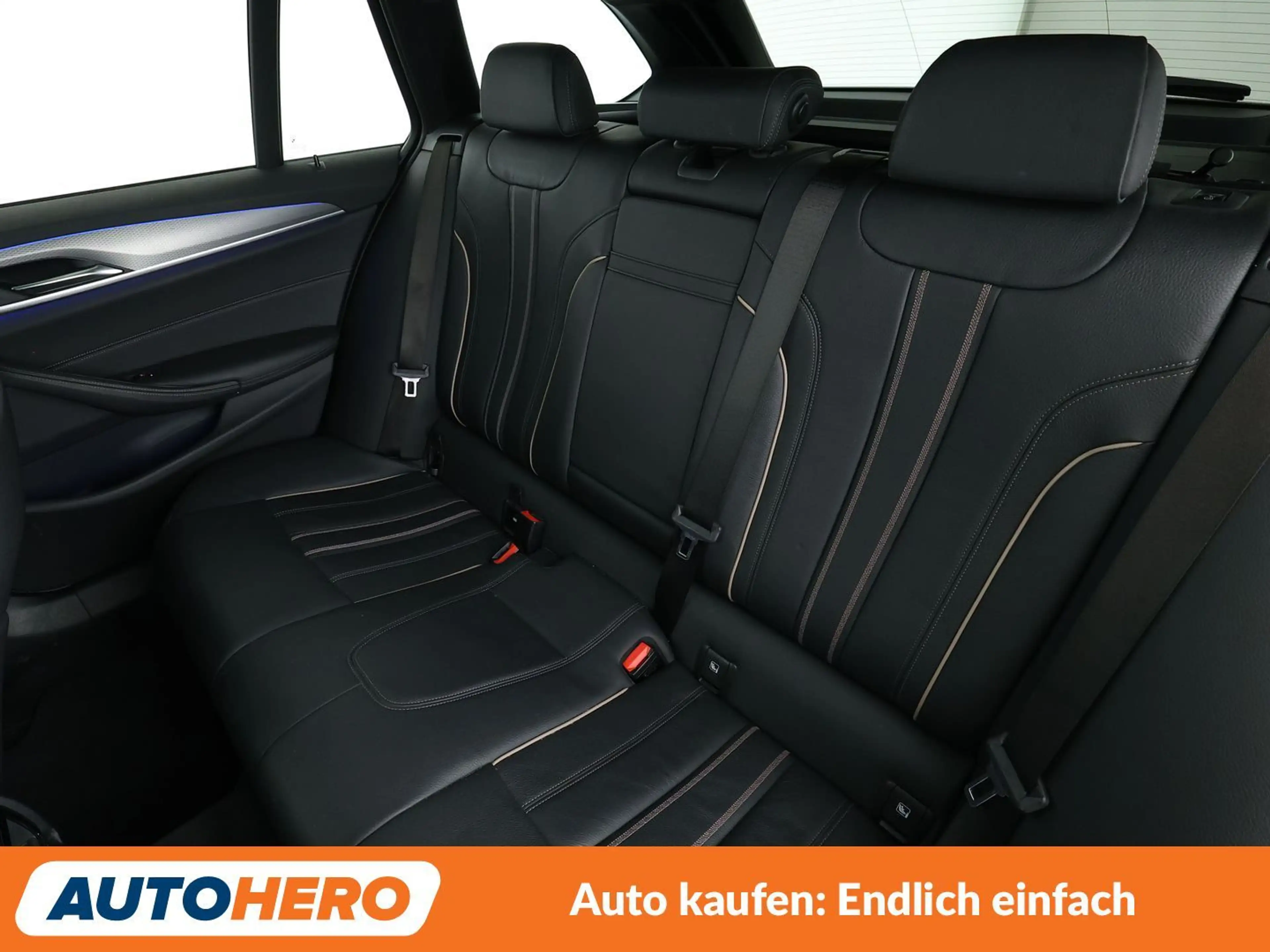BMW 520 520d M Sport Aut.*NAVI*HEAD-UP*LED*ACC*CAM*PDC*SHZ — photo 14