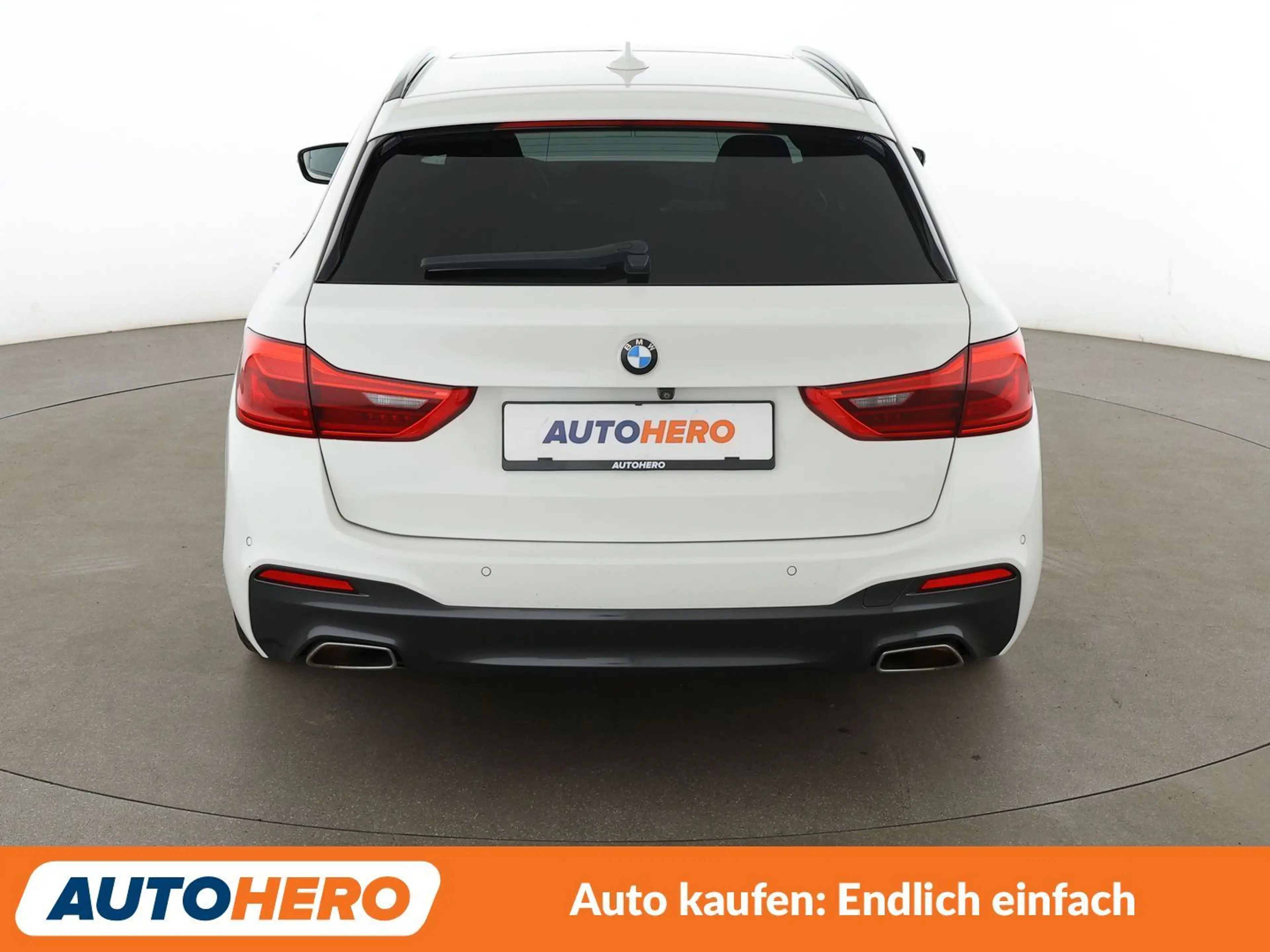BMW 520 520d M Sport Aut.*NAVI*HEAD-UP*LED*ACC*CAM*PDC*SHZ — photo 5