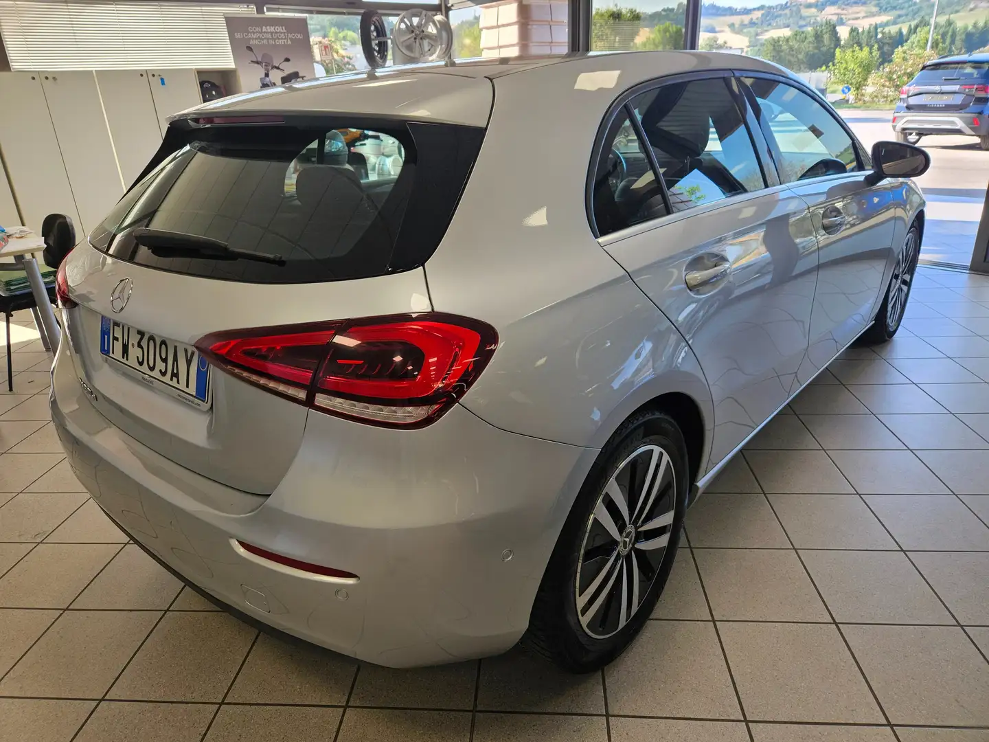 Mercedes-Benz A 180 A 180 d Sport Extra auto Argent - 2