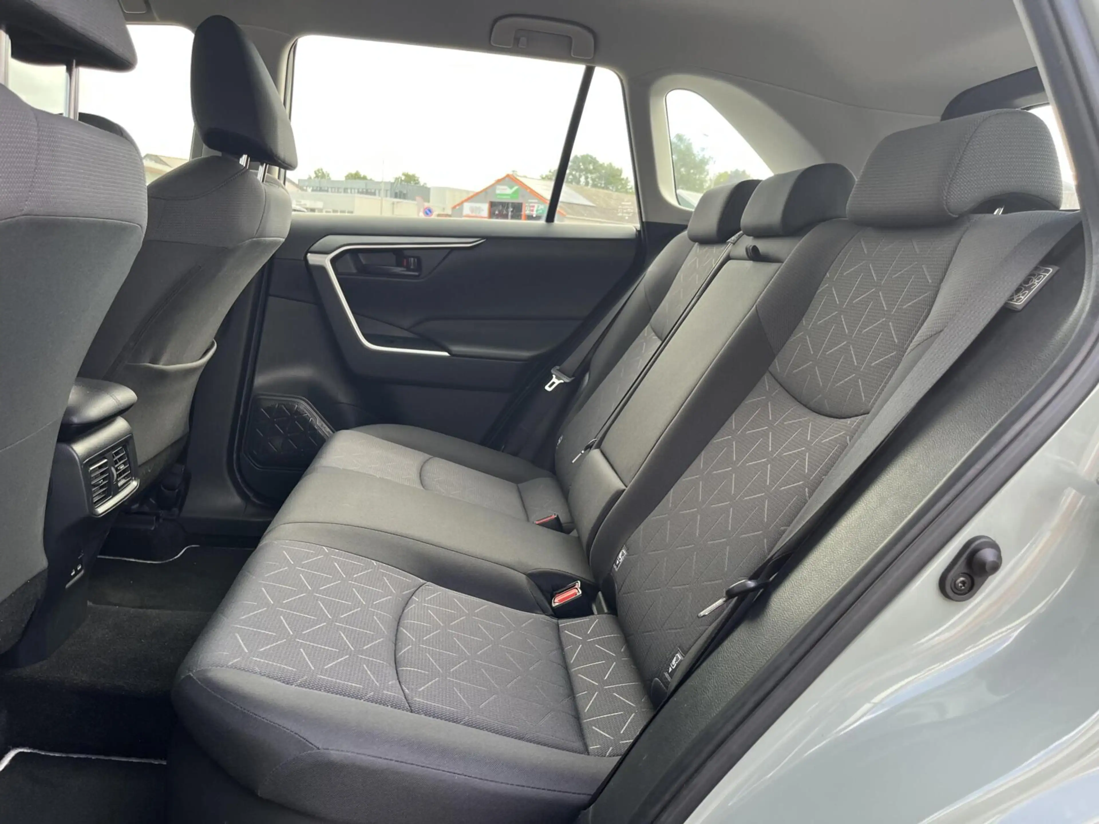 Toyota RAV4 2.5 Hybrid 218PK ACC+LED+CAMERA+TREKHAAK NL AUTO — photo 15