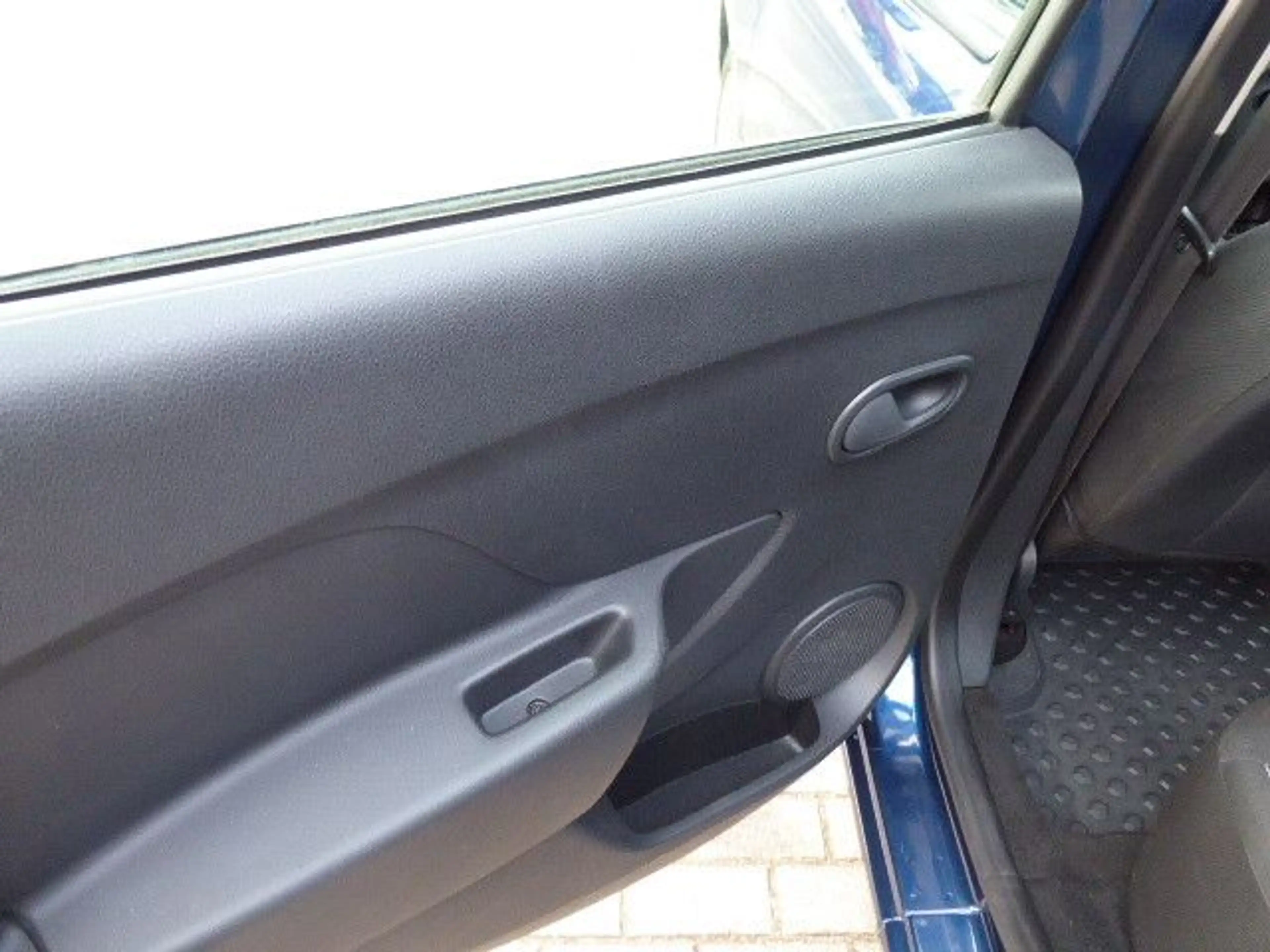 Dacia Logan MCV II Kombi Prestige — photo 9