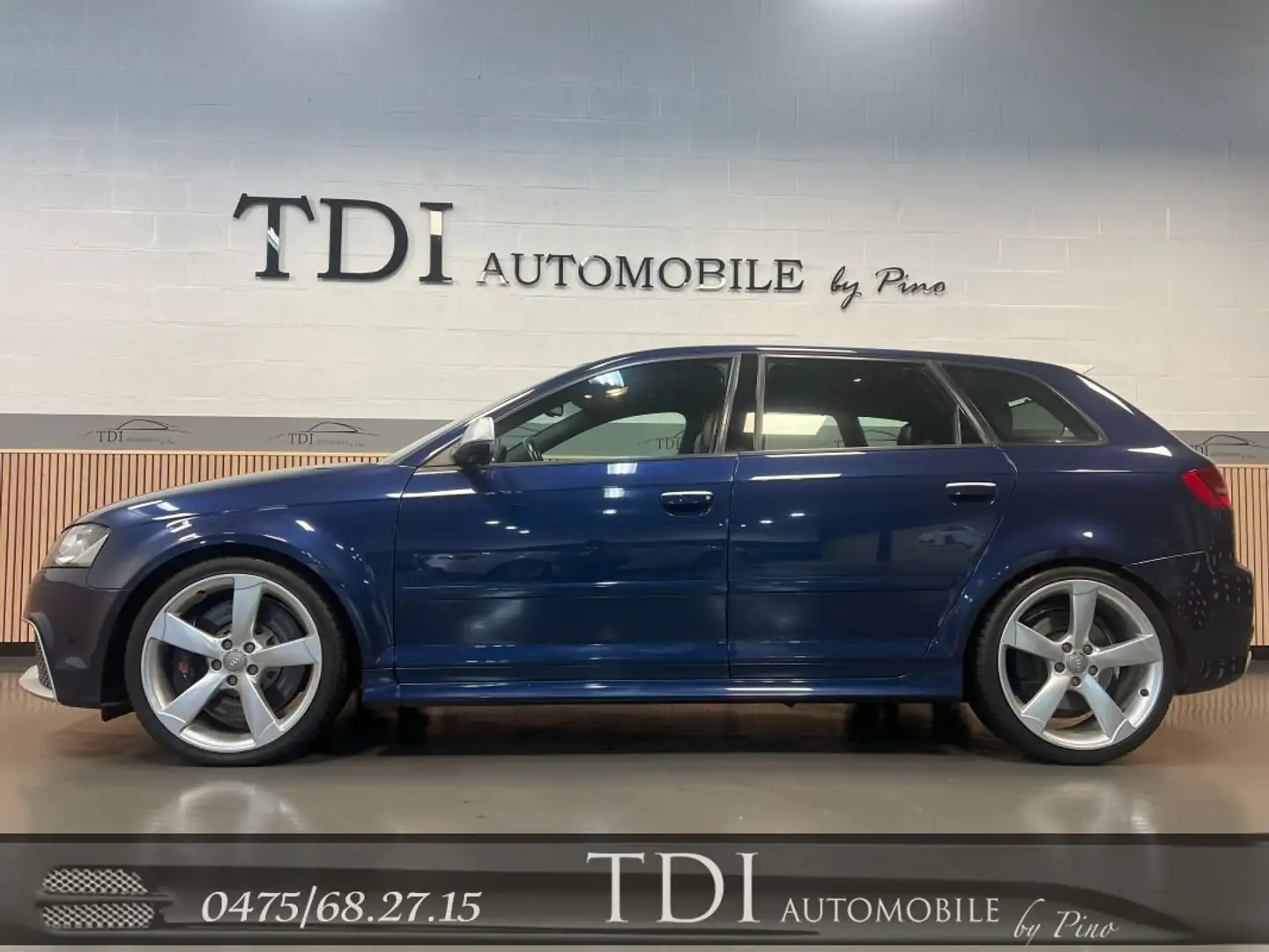 Audi RS3 Sportback 2.5 TFSI Quattro*AUDI EXCLUSIVE*MILLTEK* Синій - 1