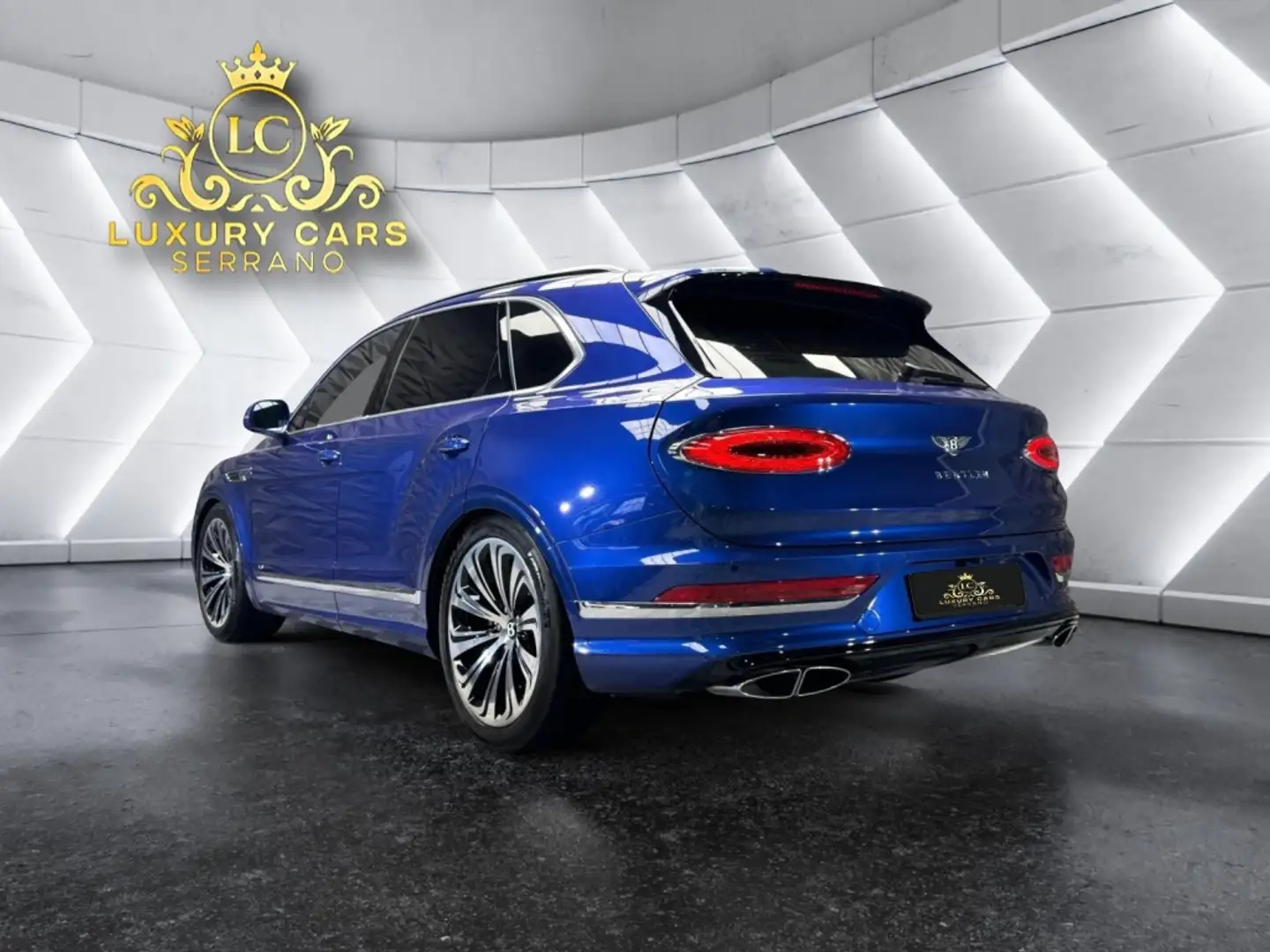 Bentley Bentayga V8 Azul - 2