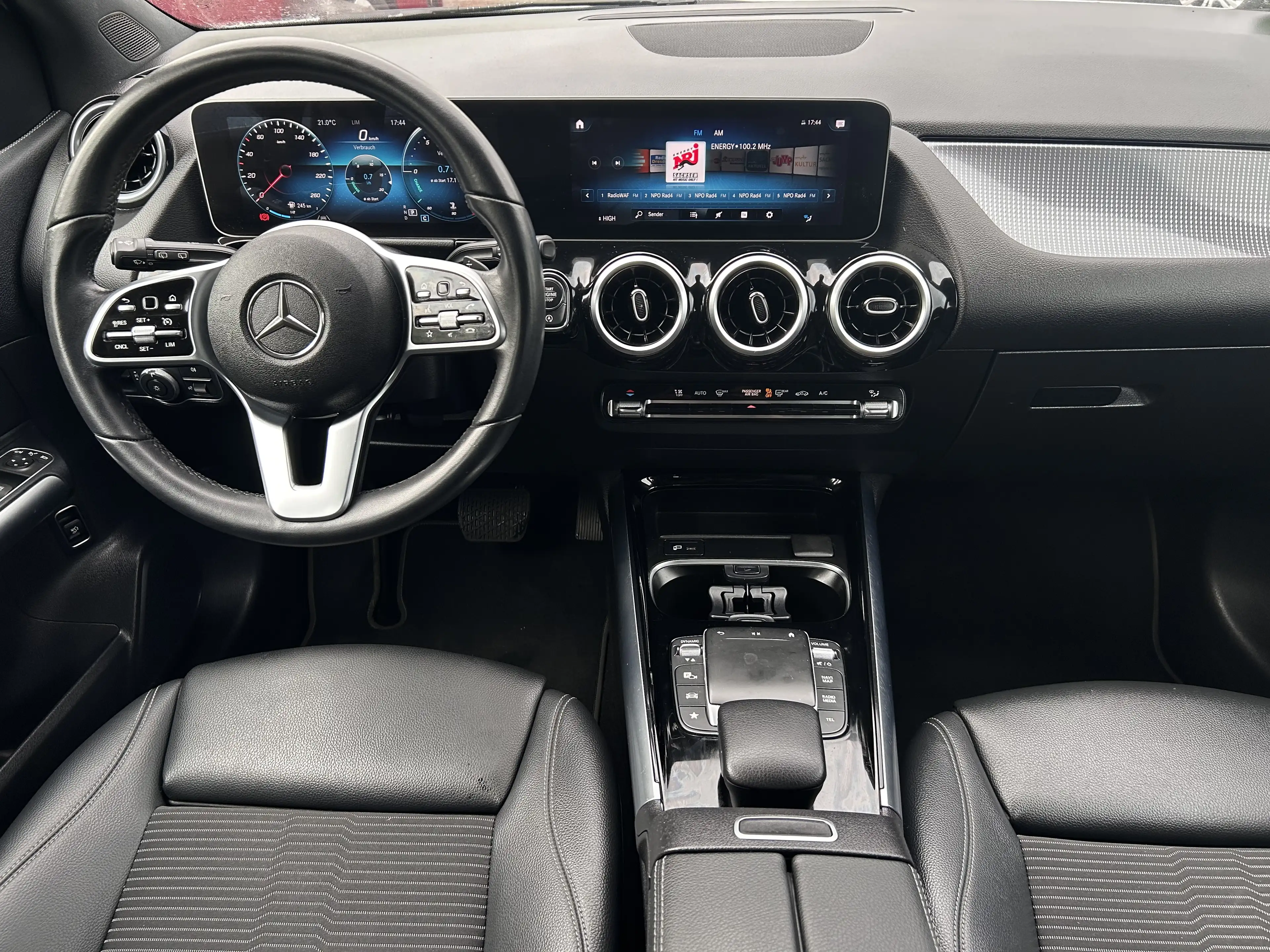 Mercedes-Benz B 220 B 220 d Automatik / AMG — photo 13