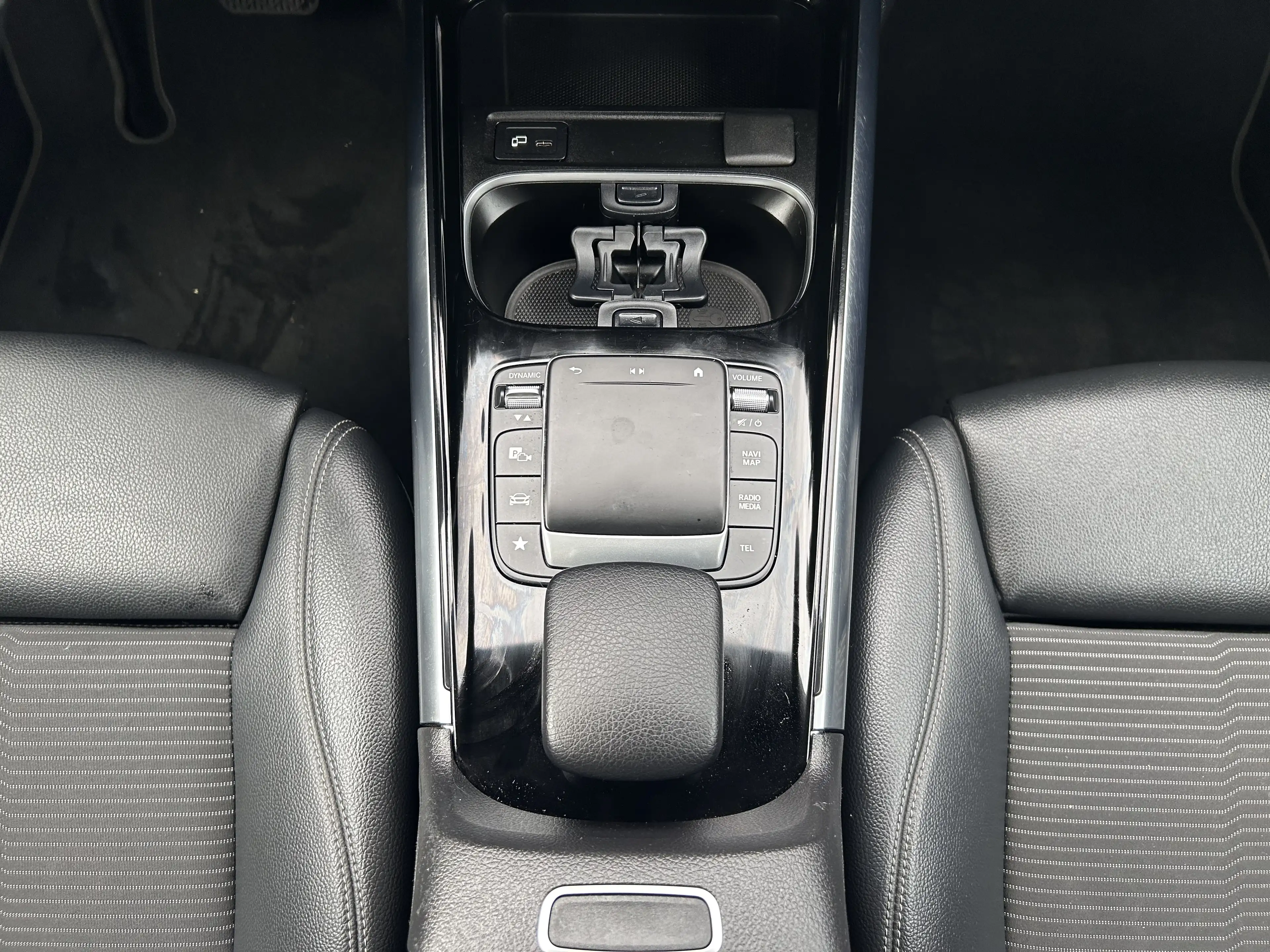 Mercedes-Benz B 220 B 220 d Automatik / AMG — photo 14