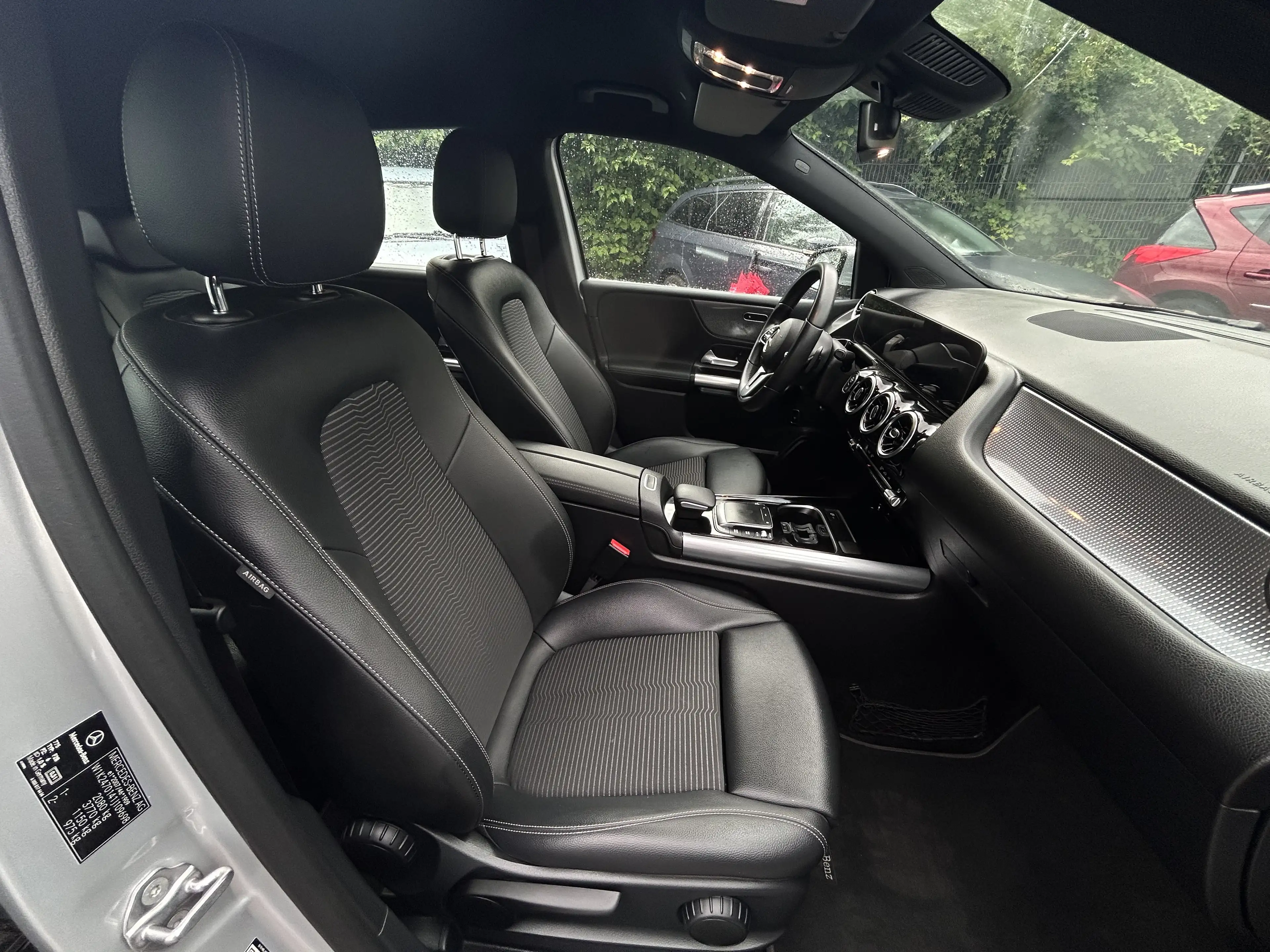 Mercedes-Benz B 220 B 220 d Automatik / AMG — photo 12