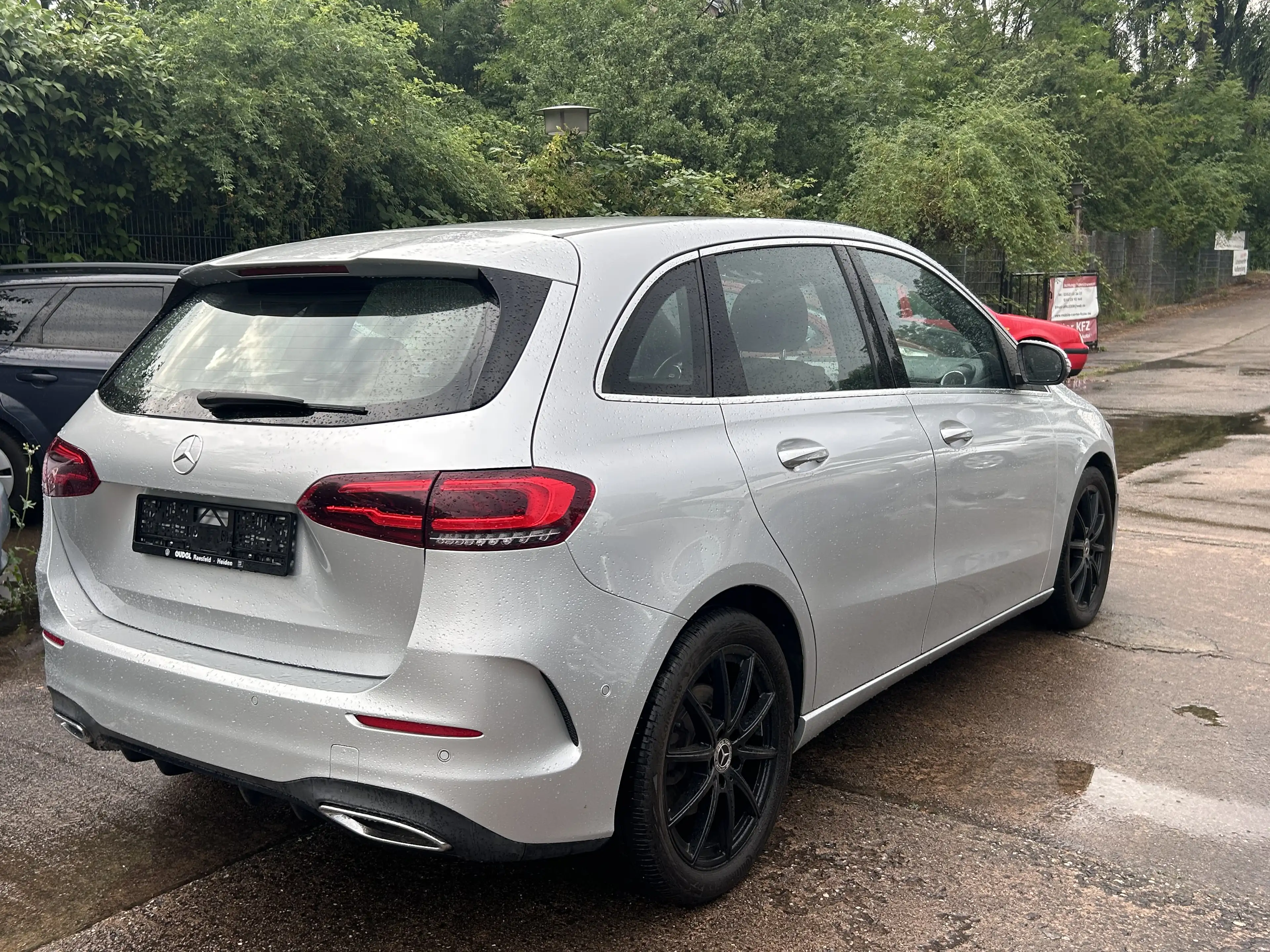 Mercedes-Benz B 220 B 220 d Automatik / AMG — photo 5