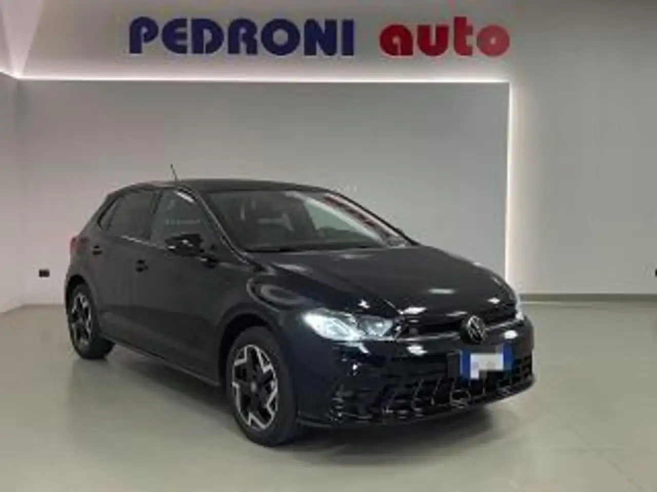 Volkswagen Polo 1.0 tsi R-Line 95cv 6M PREZZO PROMO 2025 — миниатюра 1