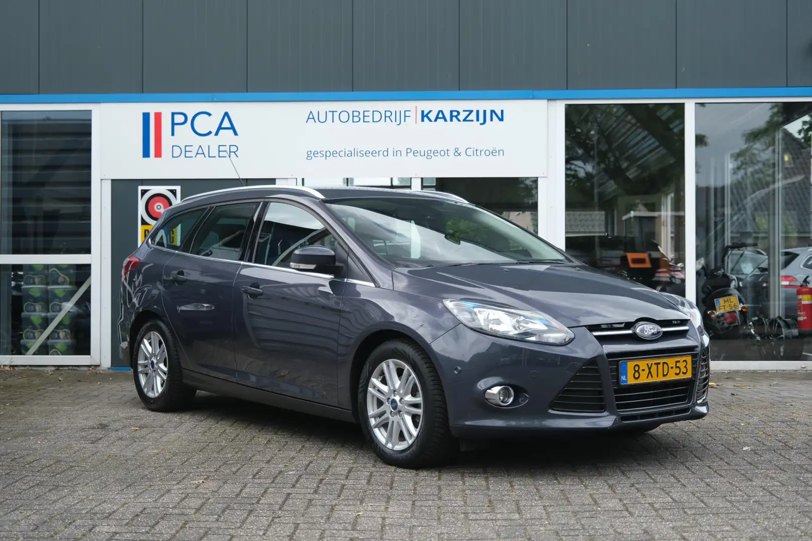 Ford Focus Wagon 1.0 EcoBoost Edition Plus Grau - 2
