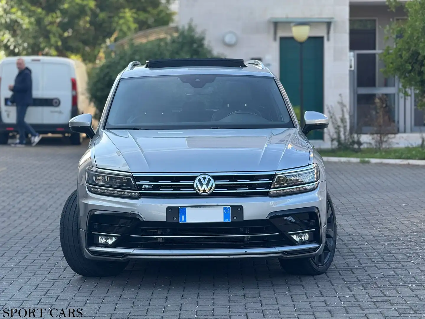 Volkswagen Tiguan 2.0 BI-TDI 240 CV DSG 4MOTION R LINE,TETTO,FULL Grigio - 2