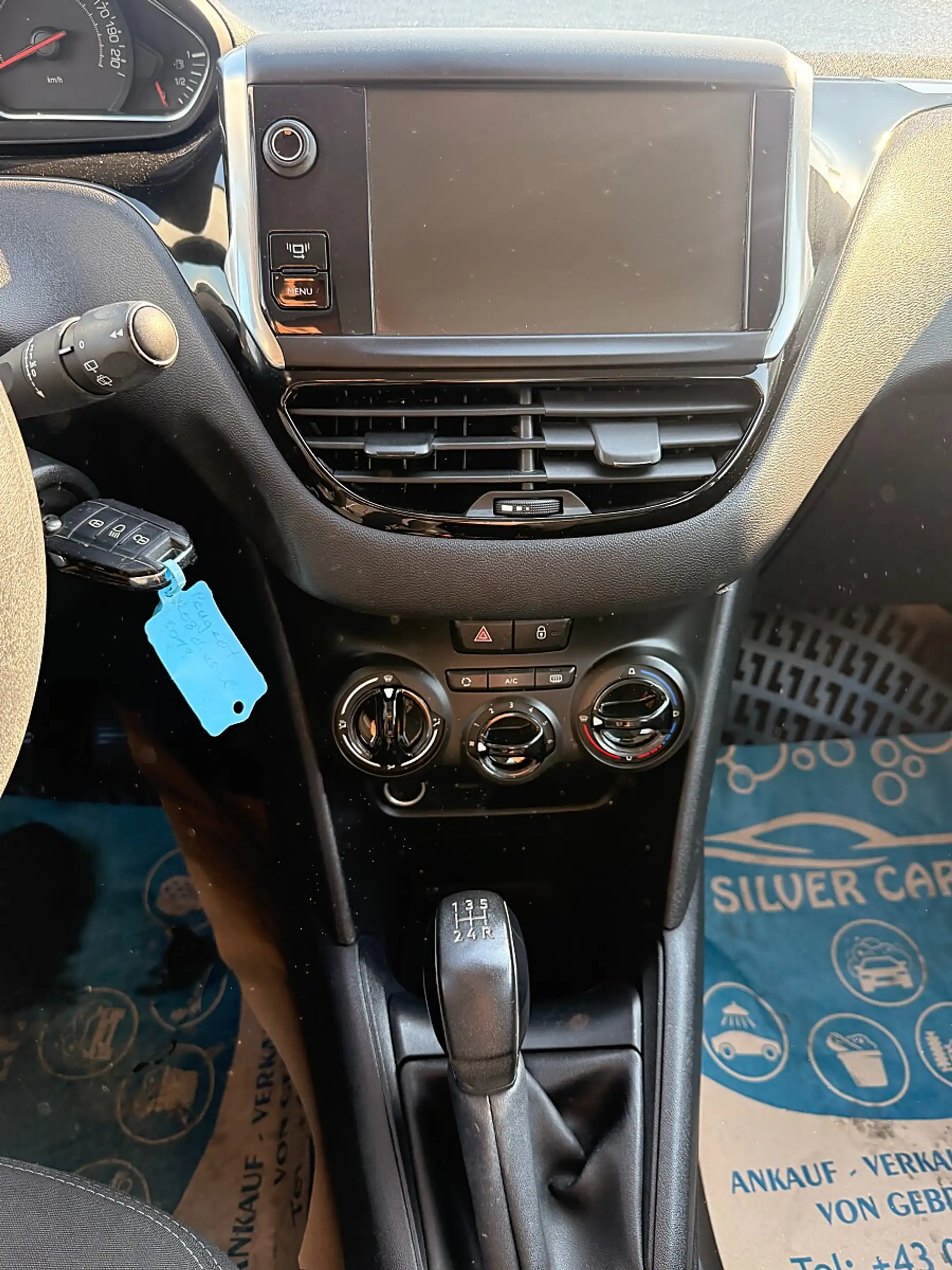Peugeot 208 Active 1,4 HDI 68 FAP — photo 13