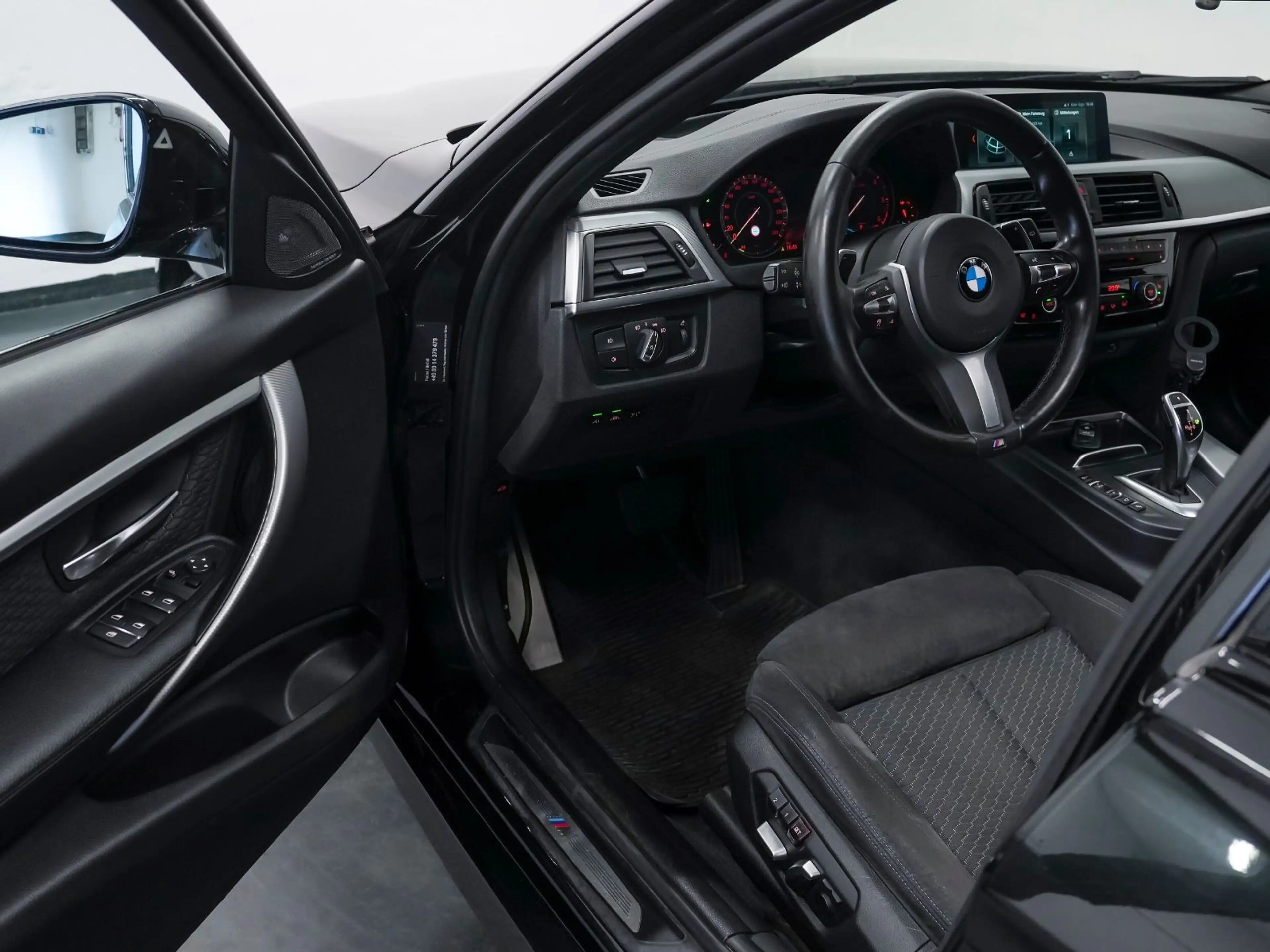 BMW 335 d xDrive M SPORT VIRTUAL/ACC/H&K/PANO/HUD — photo 13