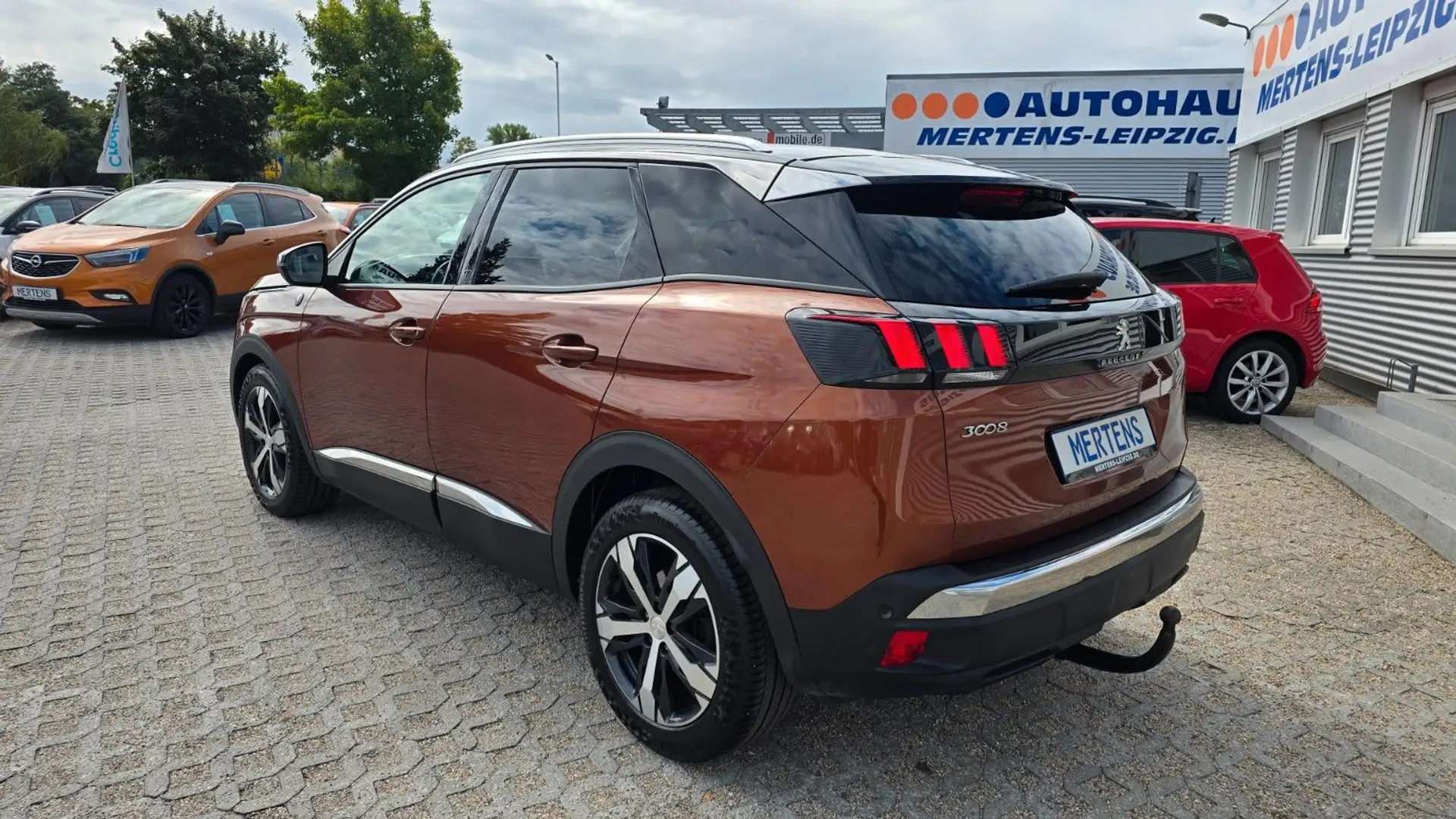Peugeot 3008 Crossway LED Navi SHZ Kamera PDC Totw. Braun - 2